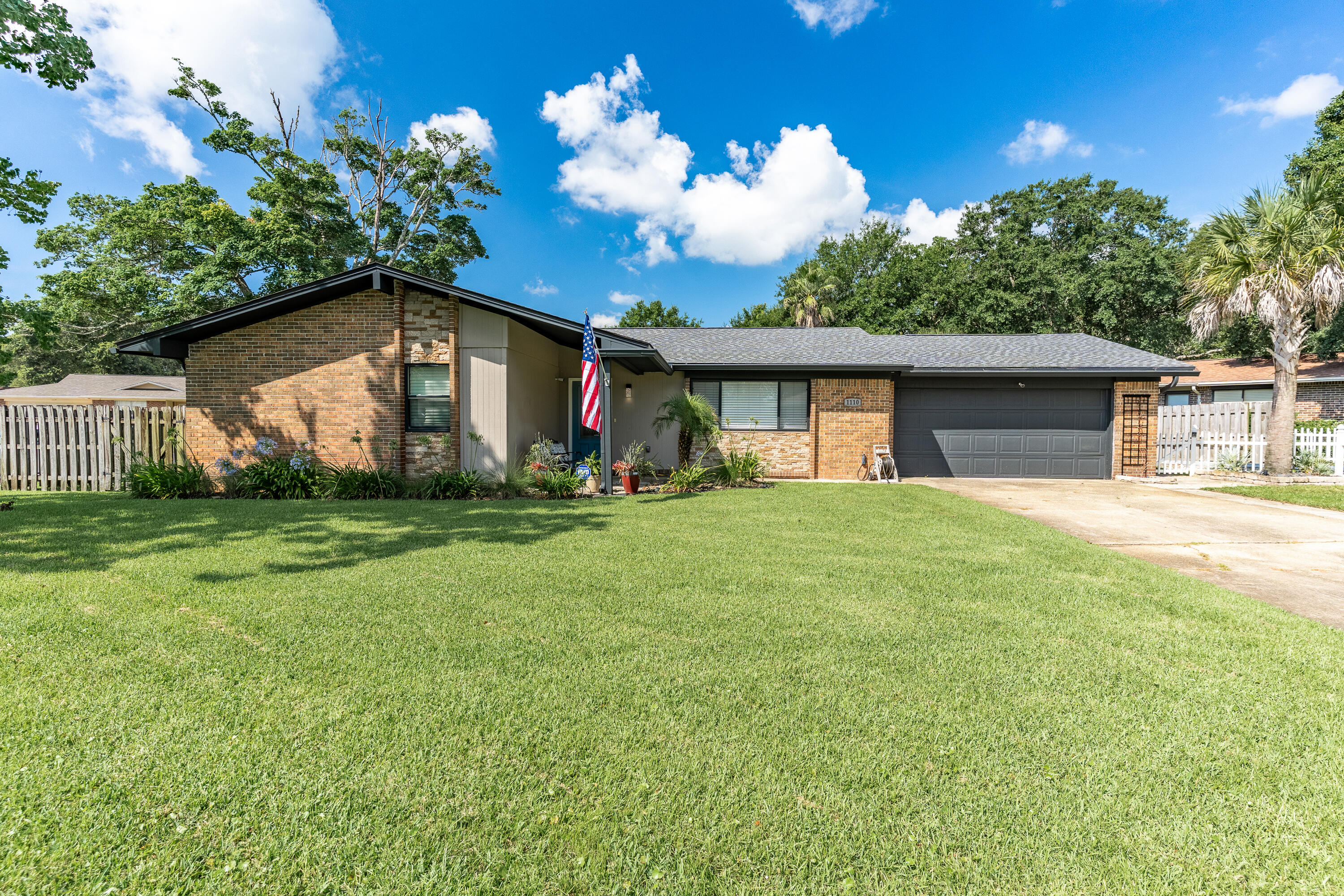 PALM ESTATES UNIT 2 - Residential