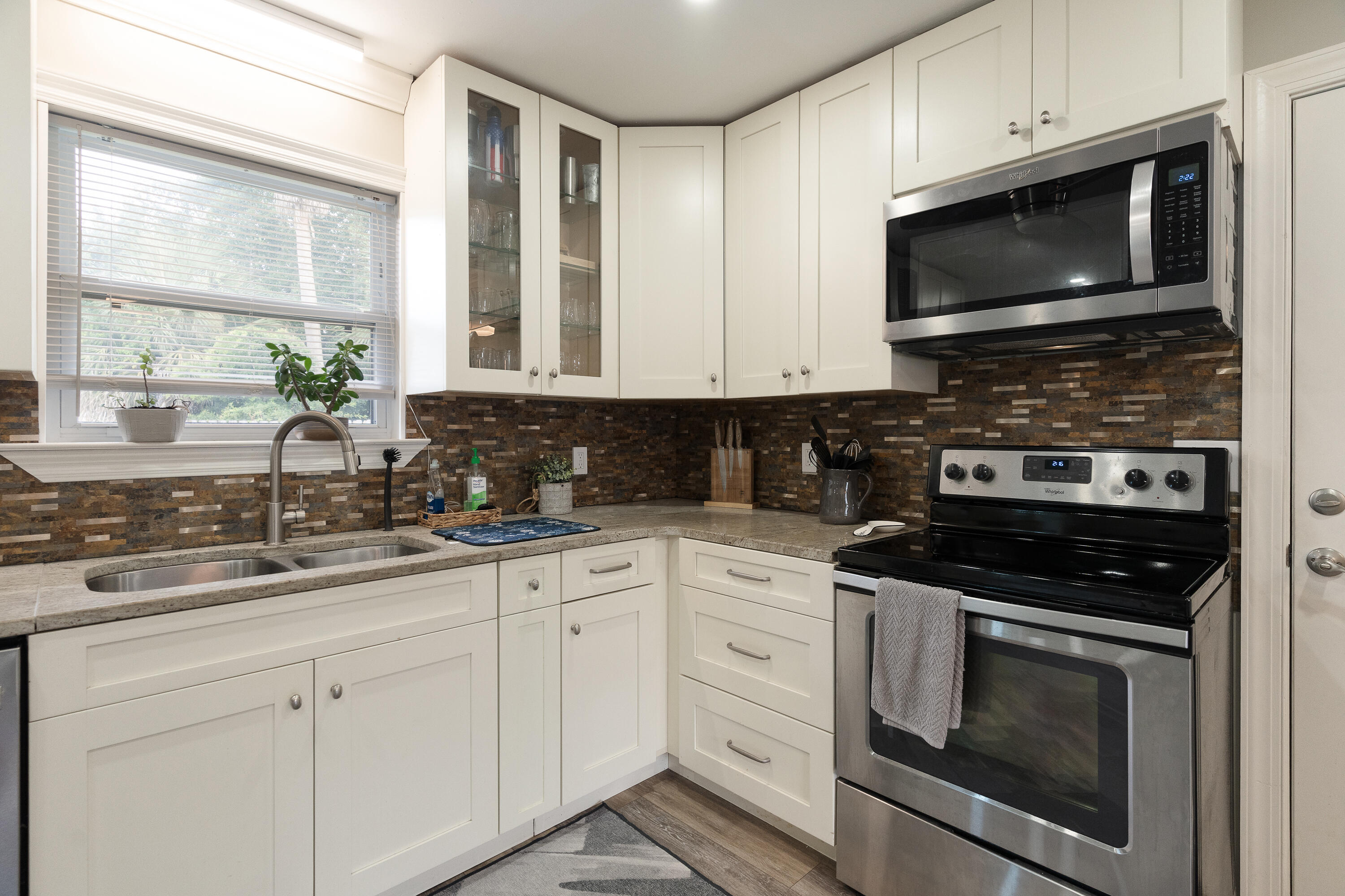 PALM ESTATES UNIT 2 - Residential