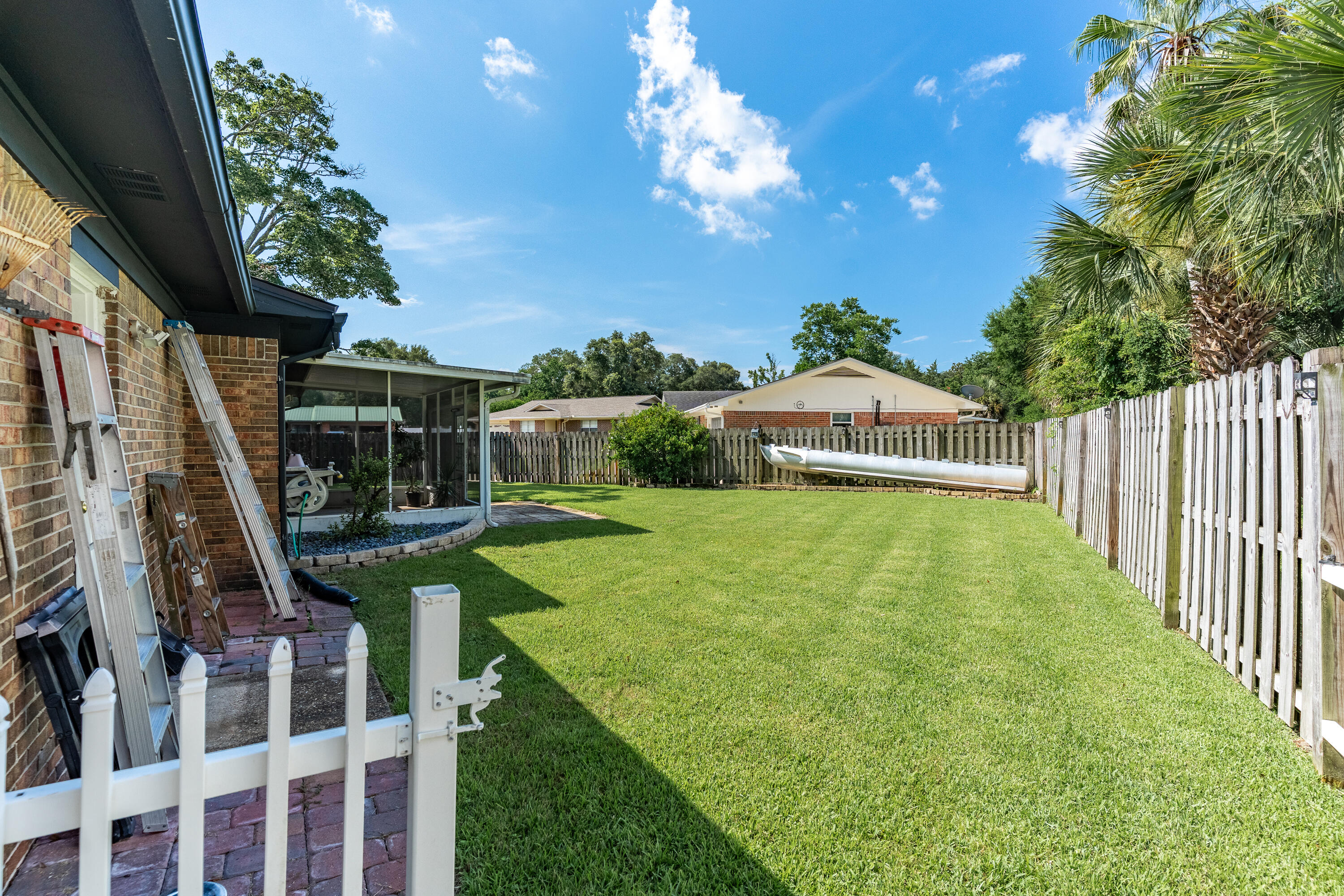 PALM ESTATES UNIT 2 - Residential