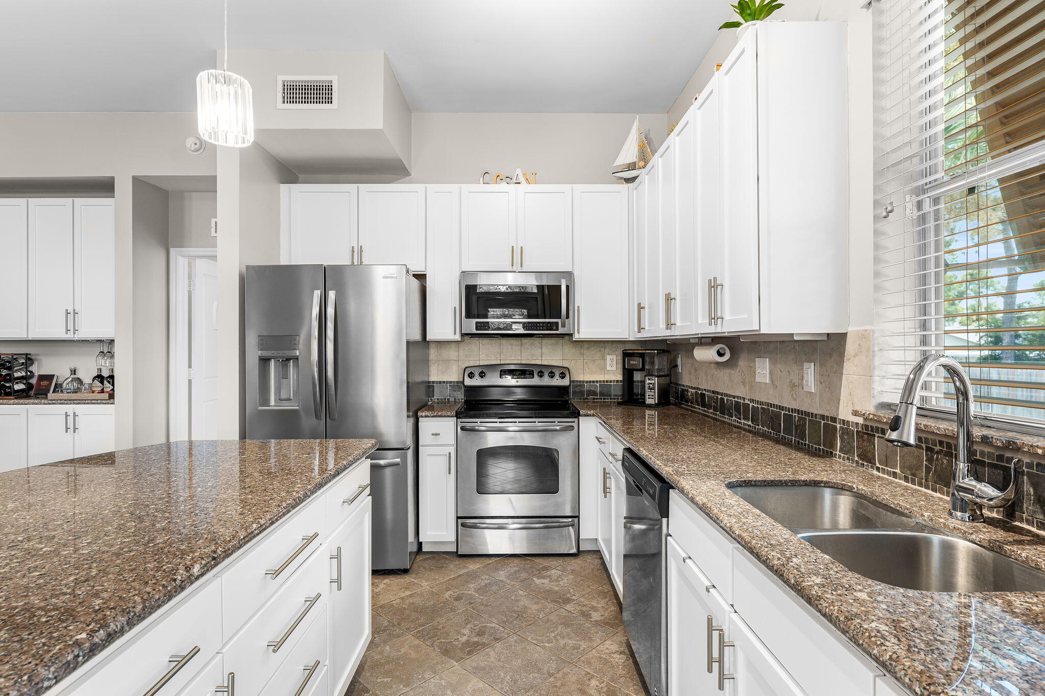 ISLAND RESERVE - Residential