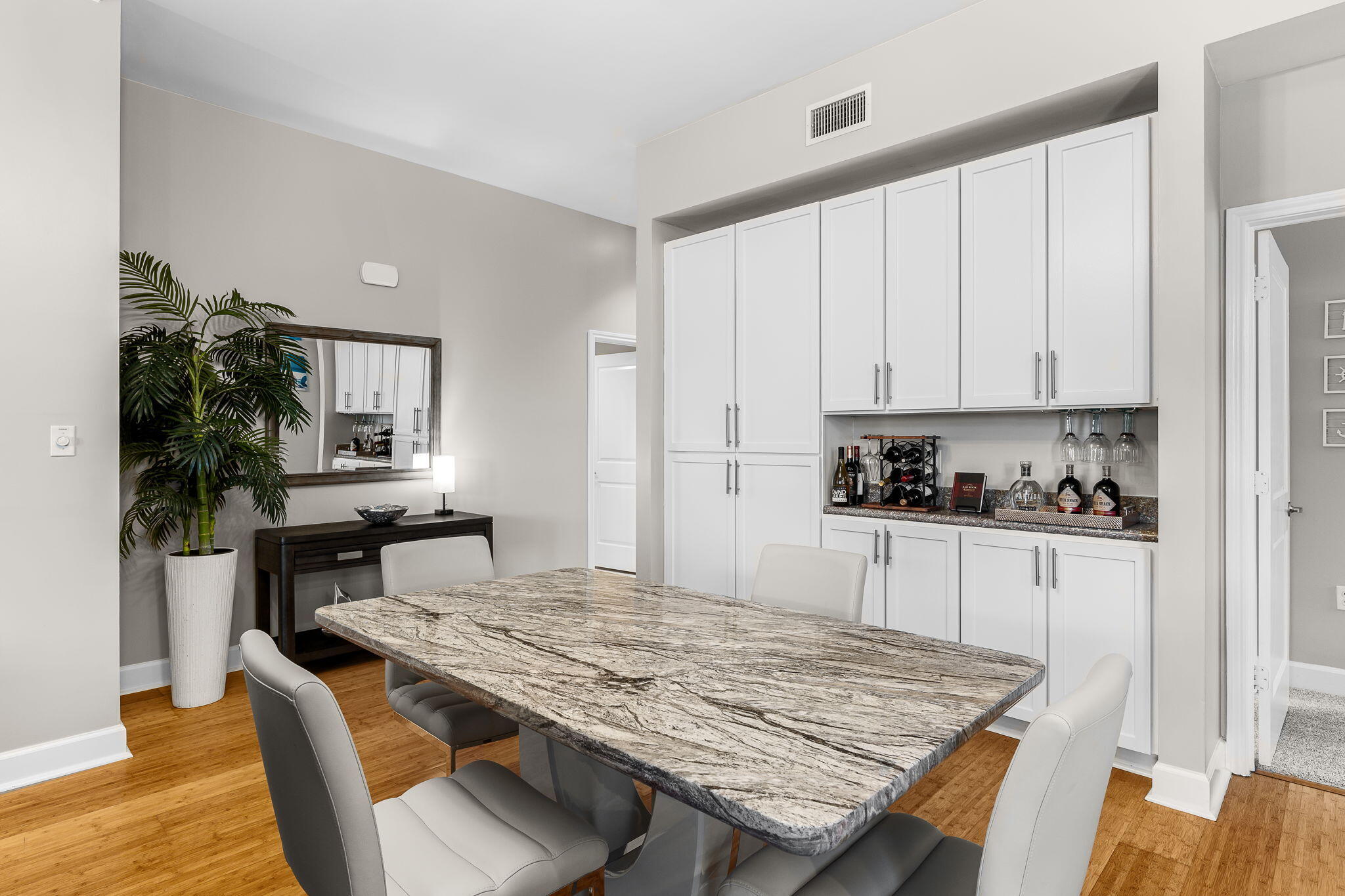 ISLAND RESERVE - Residential