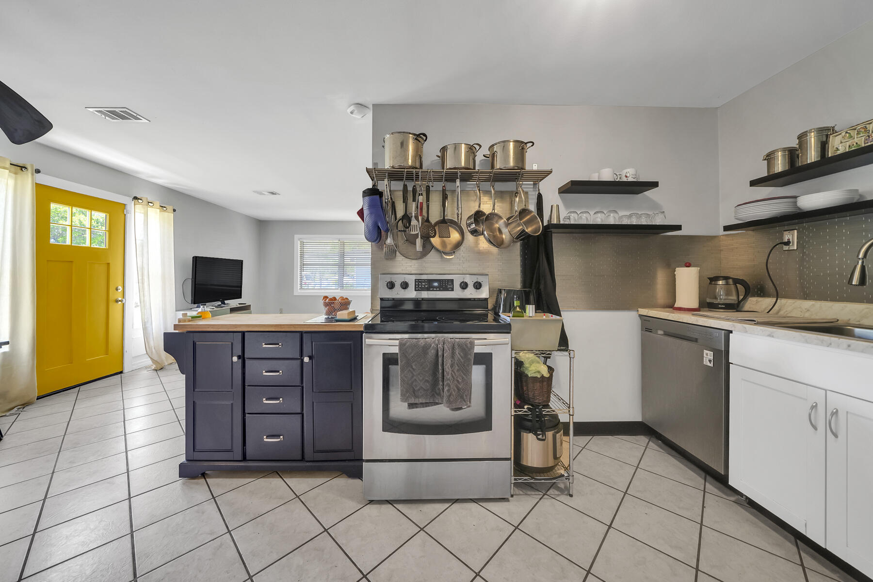 VESTA HEIGHTS - Residential