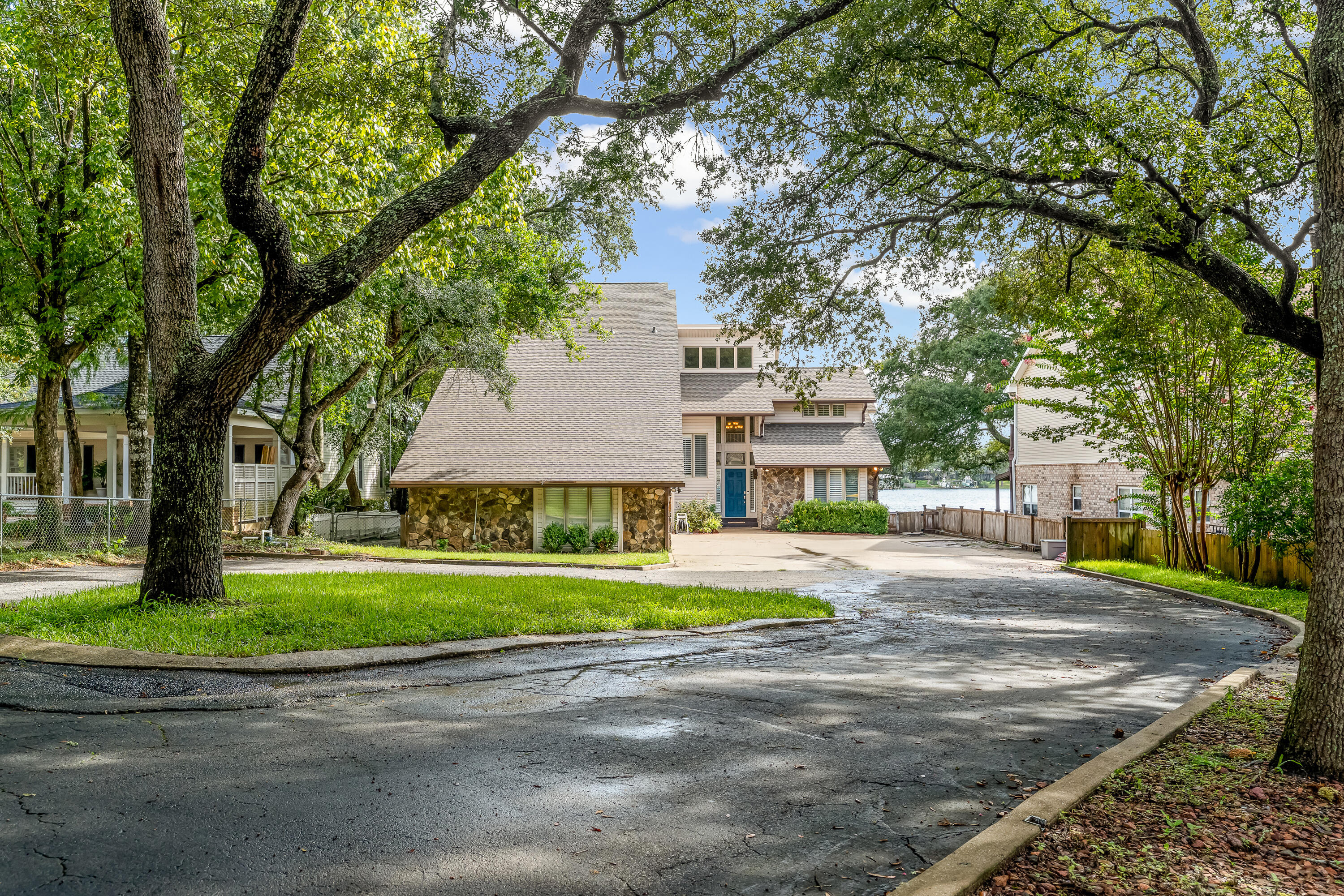 147 Linstew Drive