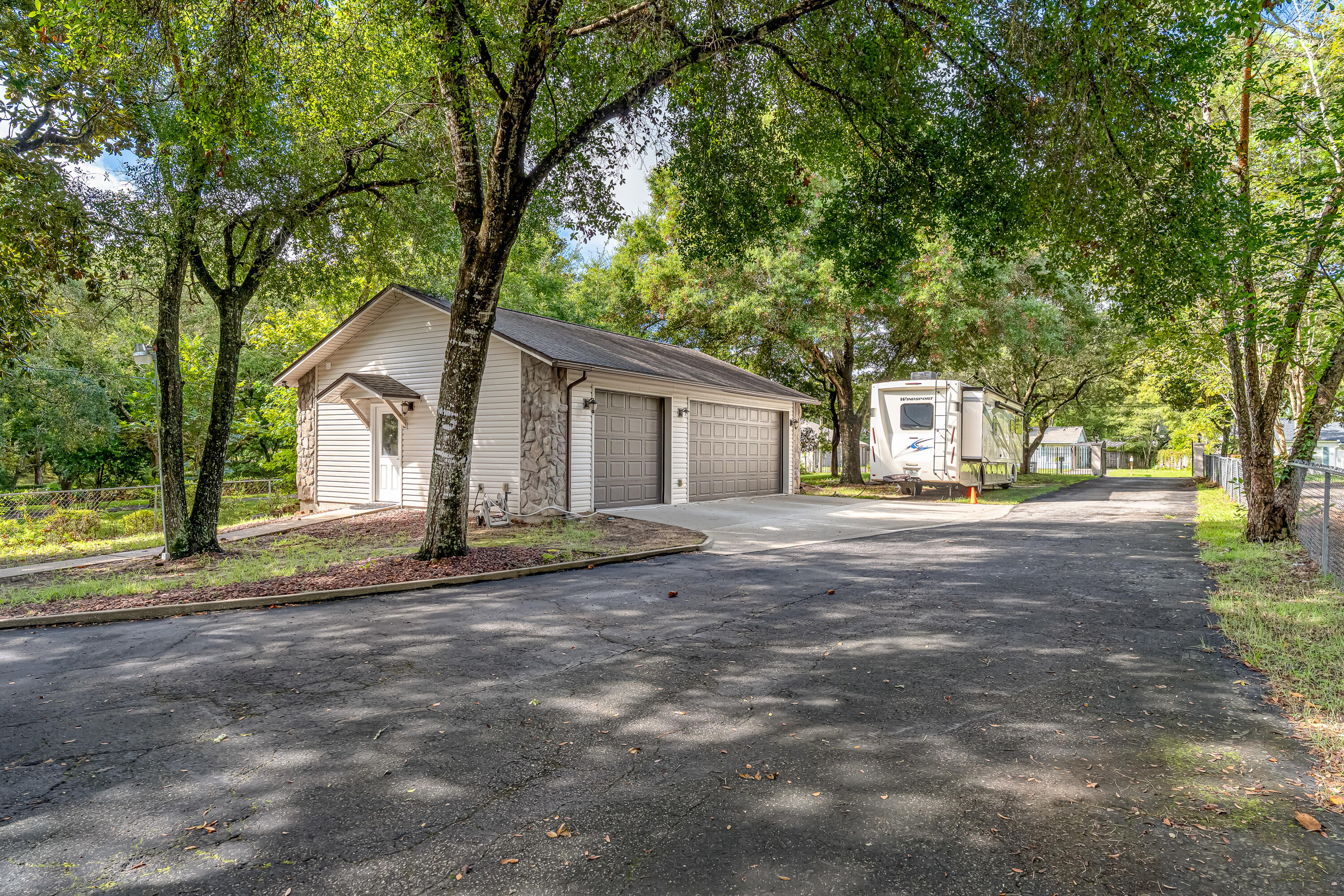 BAYOU S/D - Residential