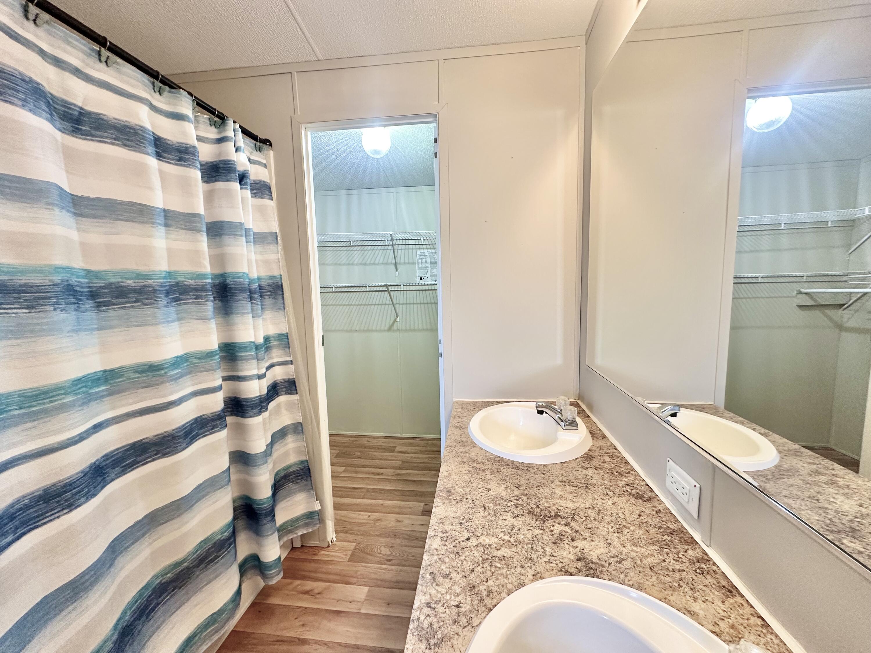 OAKWOOD HILLS UNIT 3 - Residential