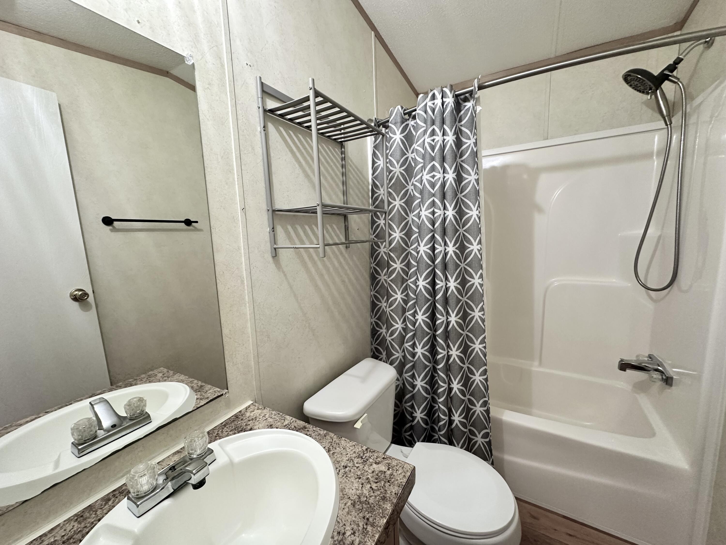 OAKWOOD HILLS UNIT 3 - Residential