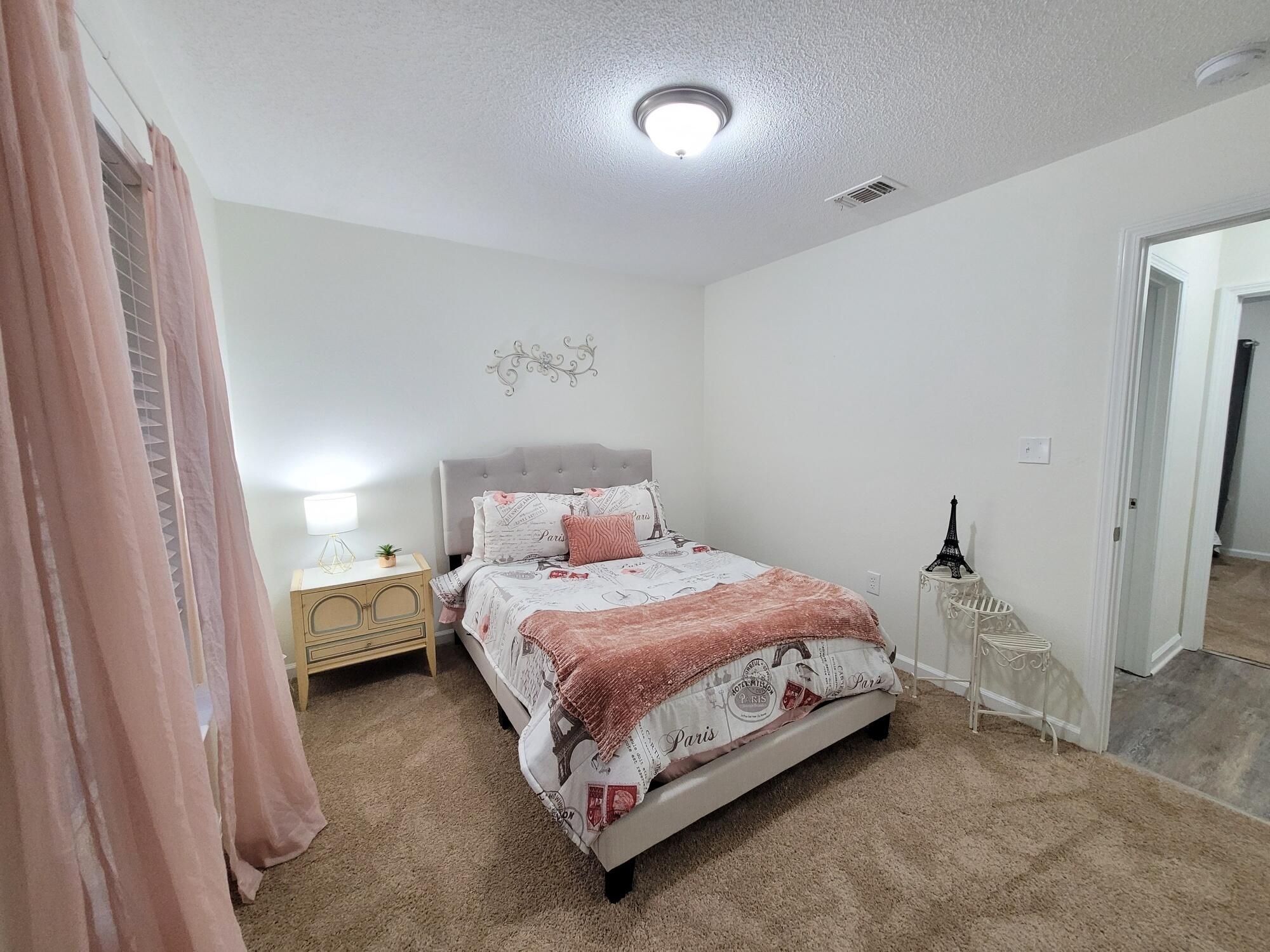 MCLAUGHLIN & HARRIS - Residential