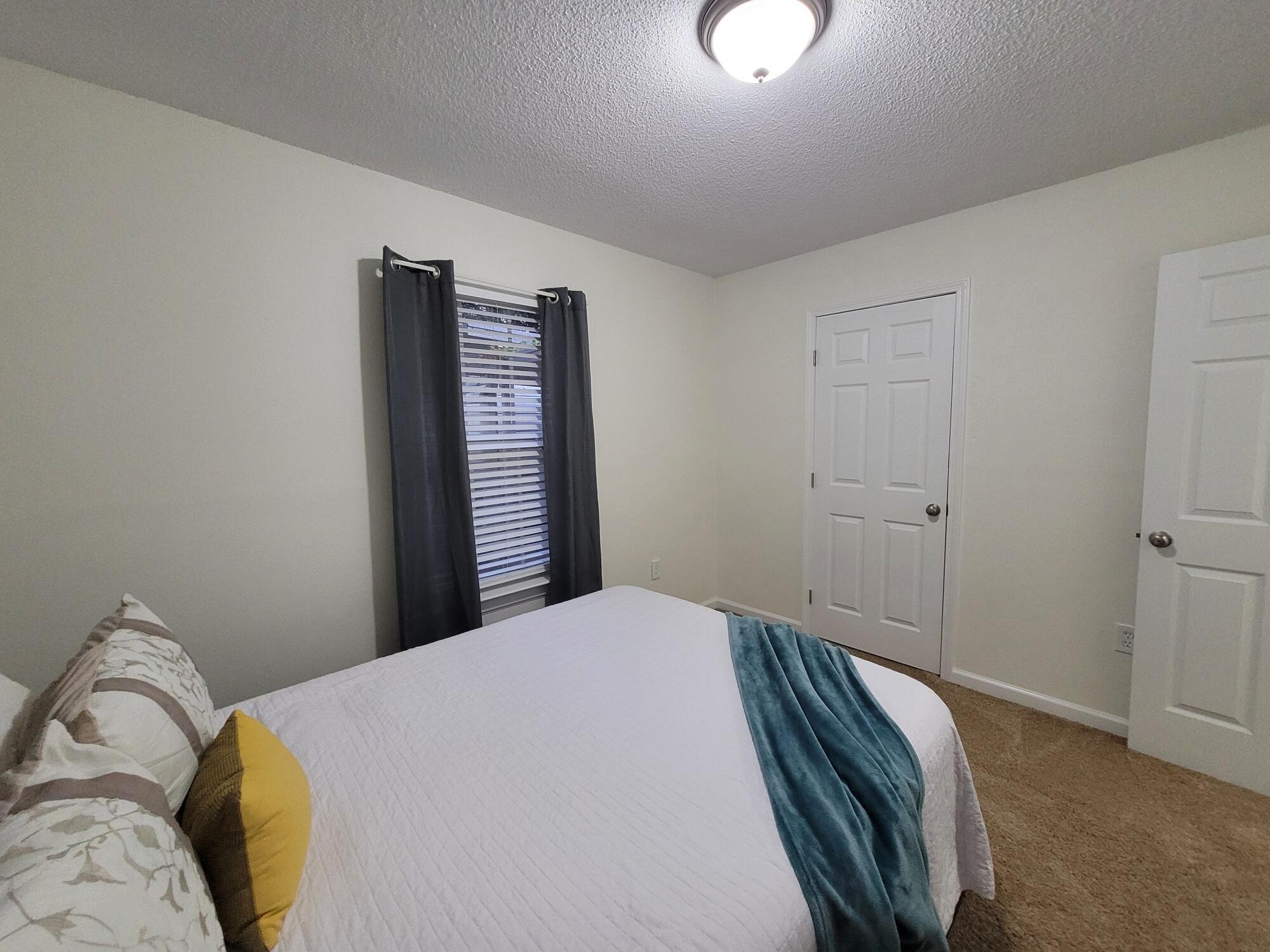 MCLAUGHLIN & HARRIS - Residential