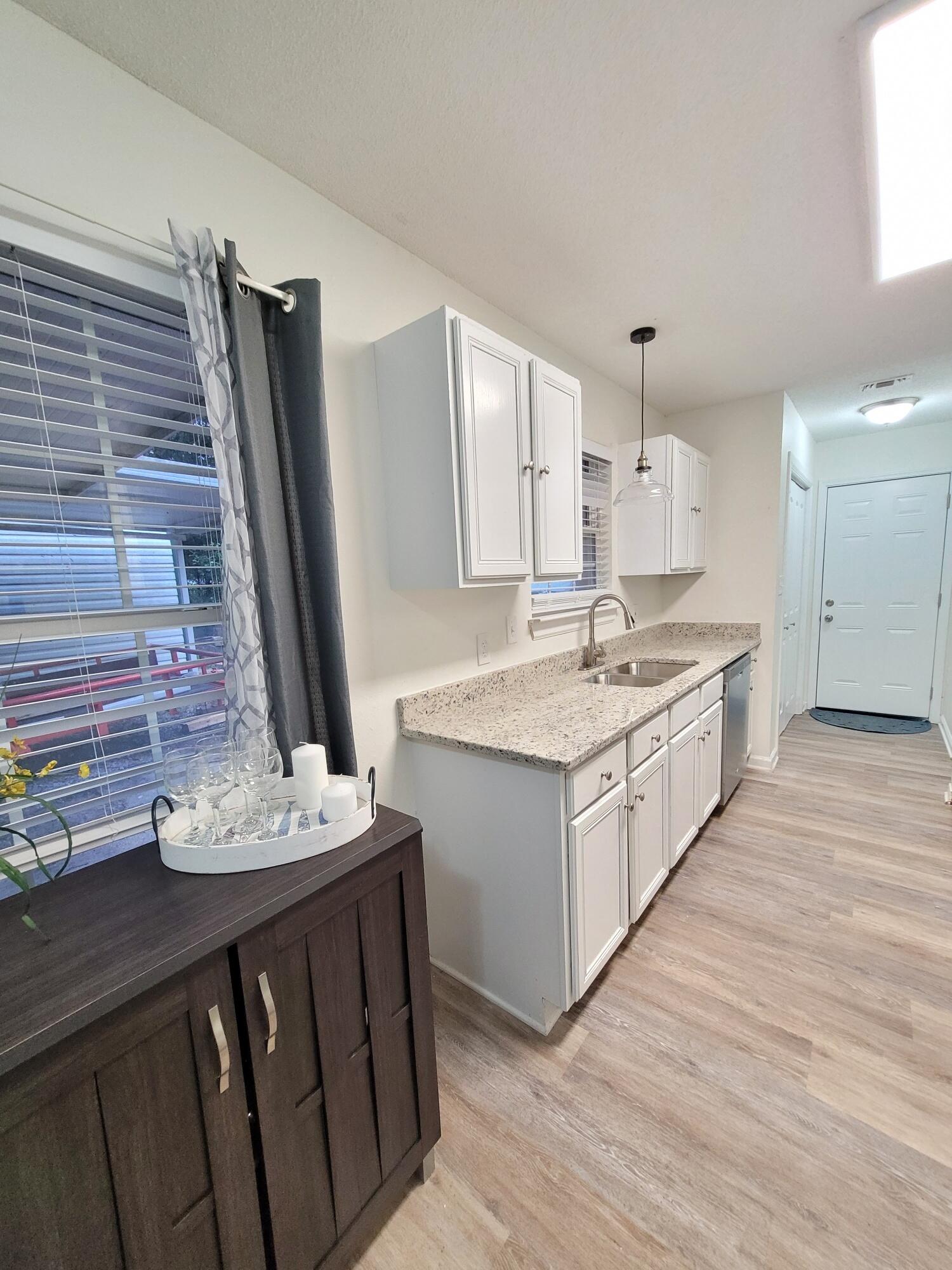 MCLAUGHLIN & HARRIS - Residential