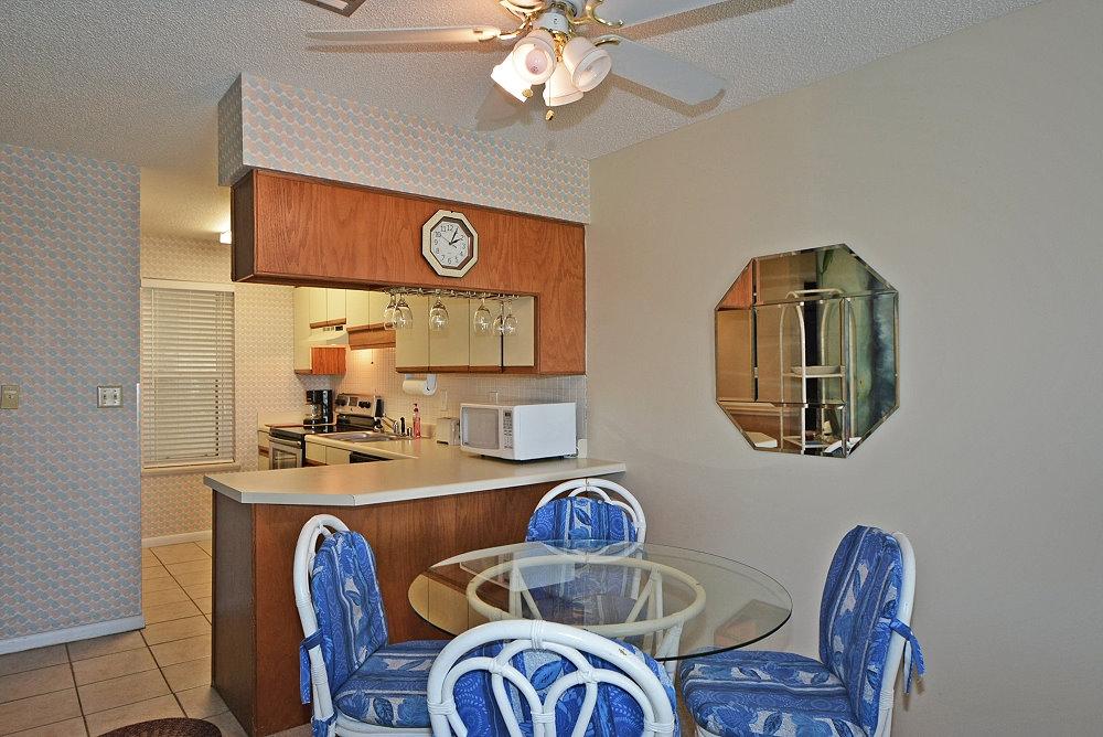 POOLSIDE VILLAS CONDO - Residential