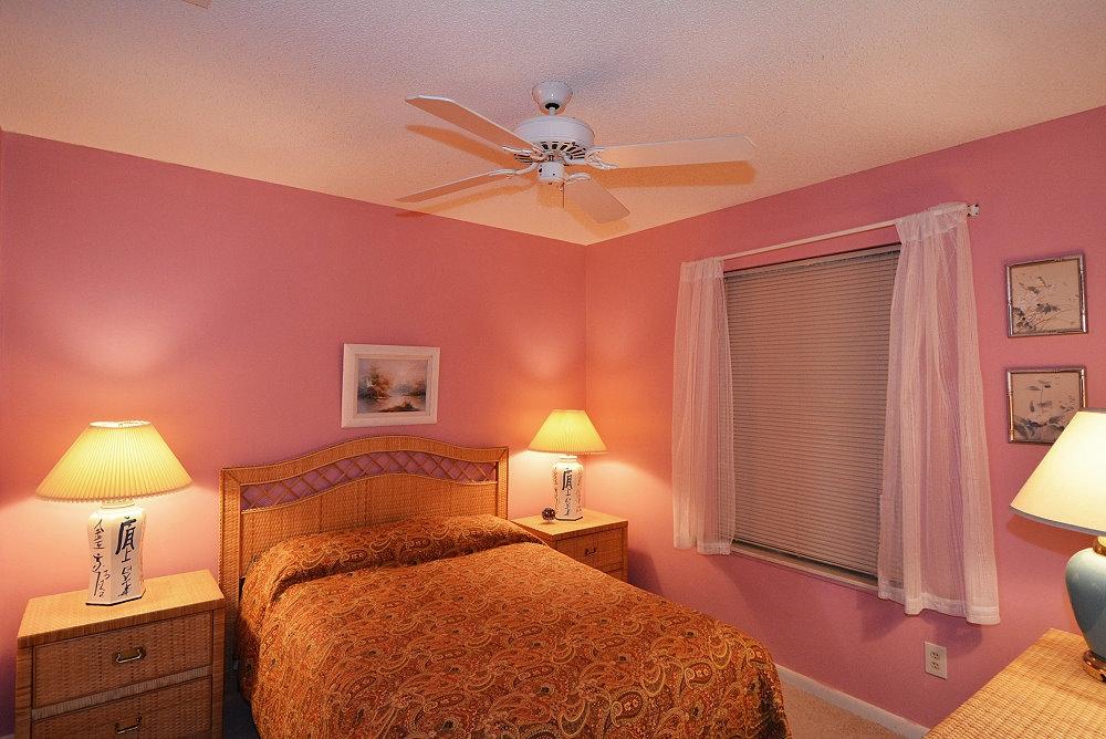 POOLSIDE VILLAS CONDO - Residential