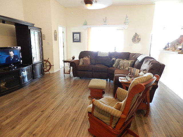 SUNDIAL ESTATES PH 1 - Residential