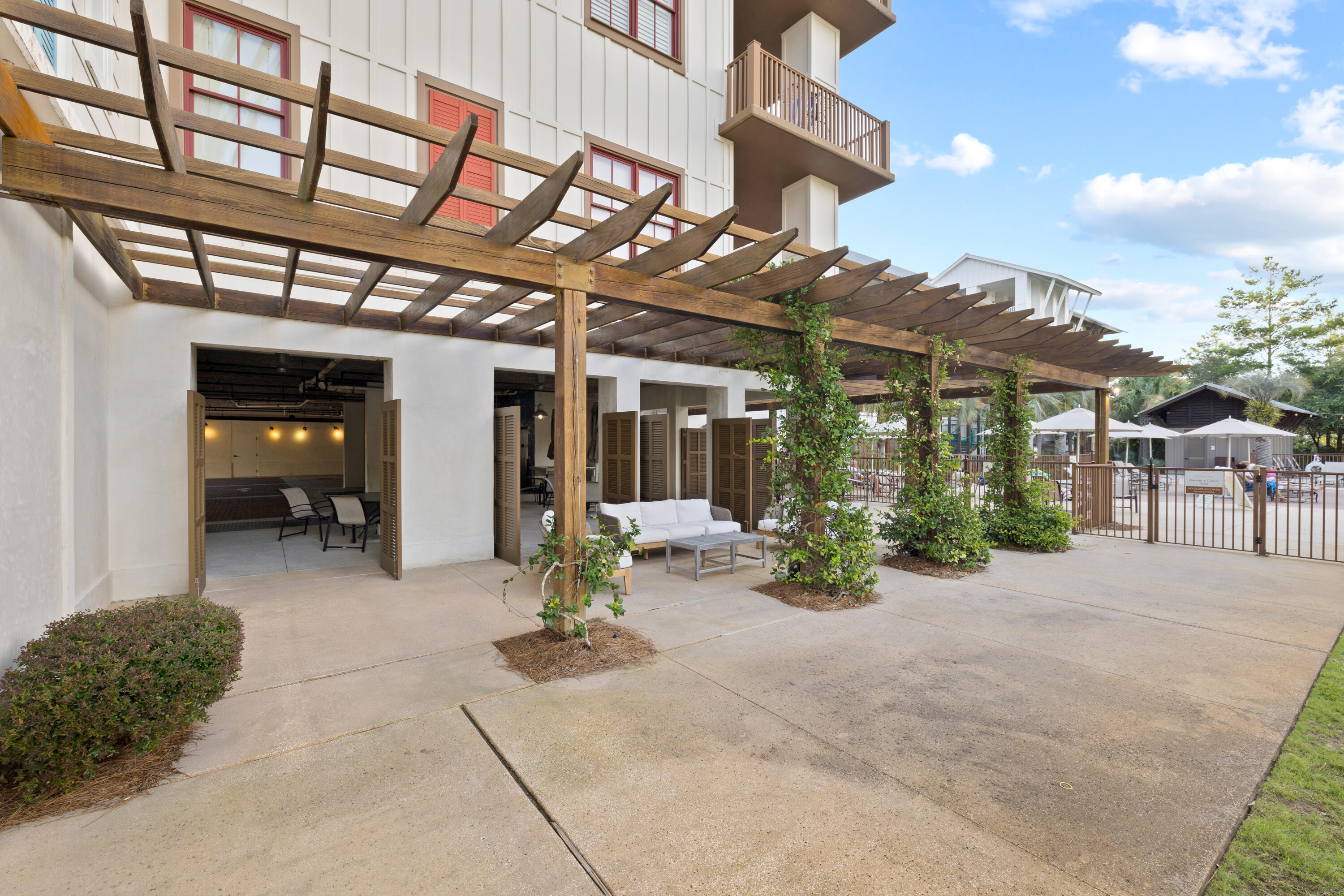 REDFISH VILLAGE - Residential