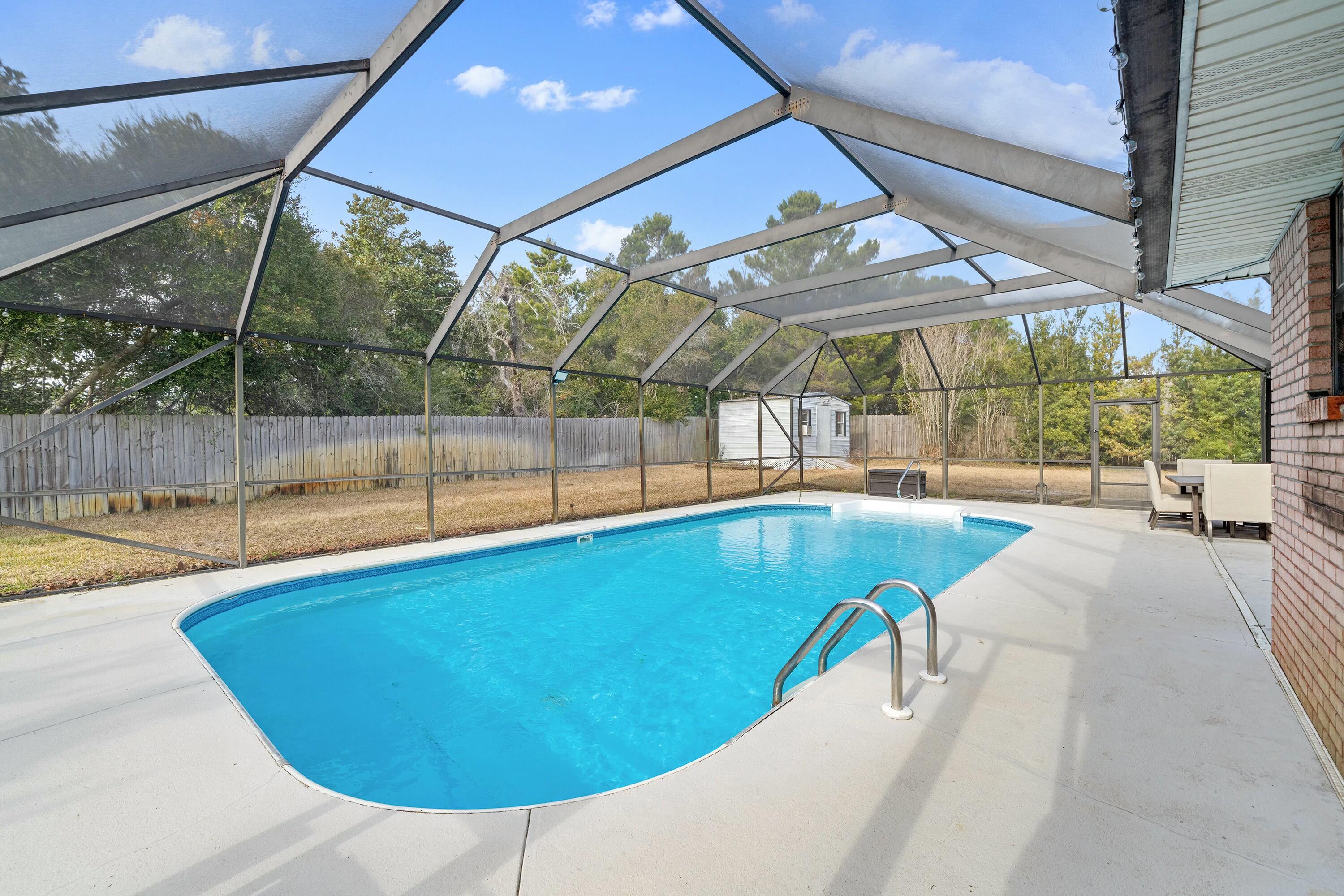 EMERALD POINTE PLAT 1 - Residential