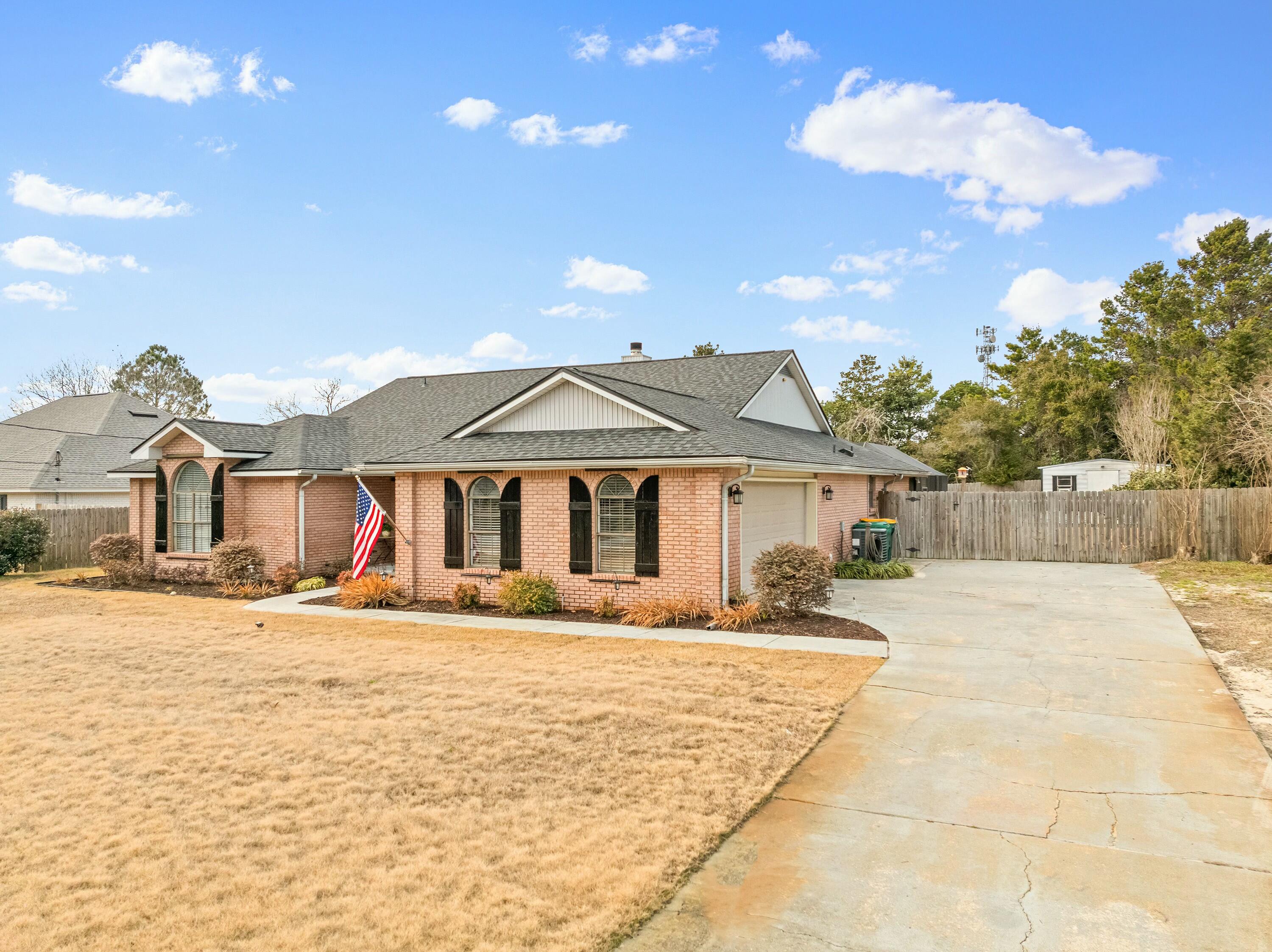 EMERALD POINTE PLAT 1 - Residential
