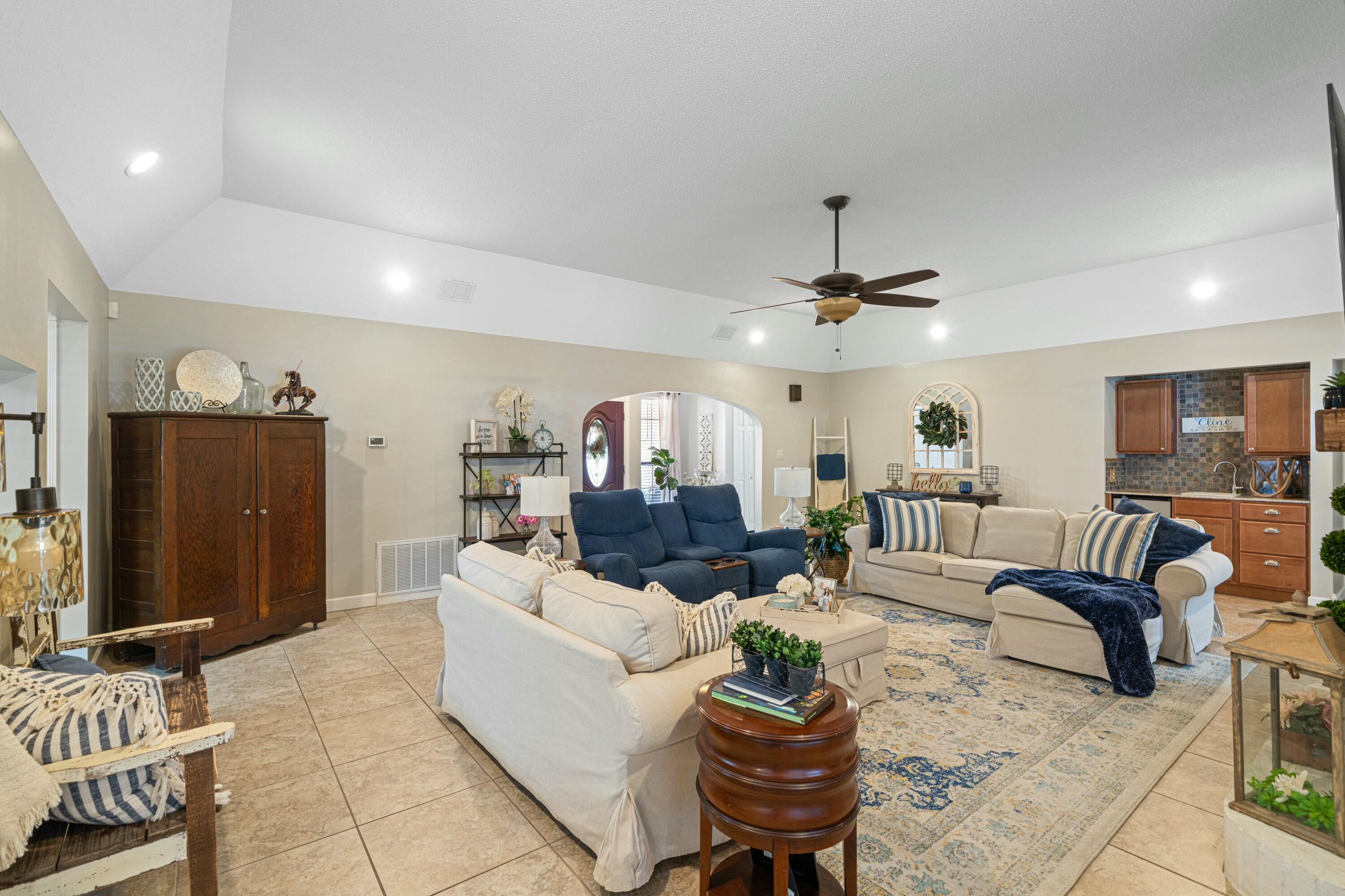 EMERALD POINTE PLAT 1 - Residential