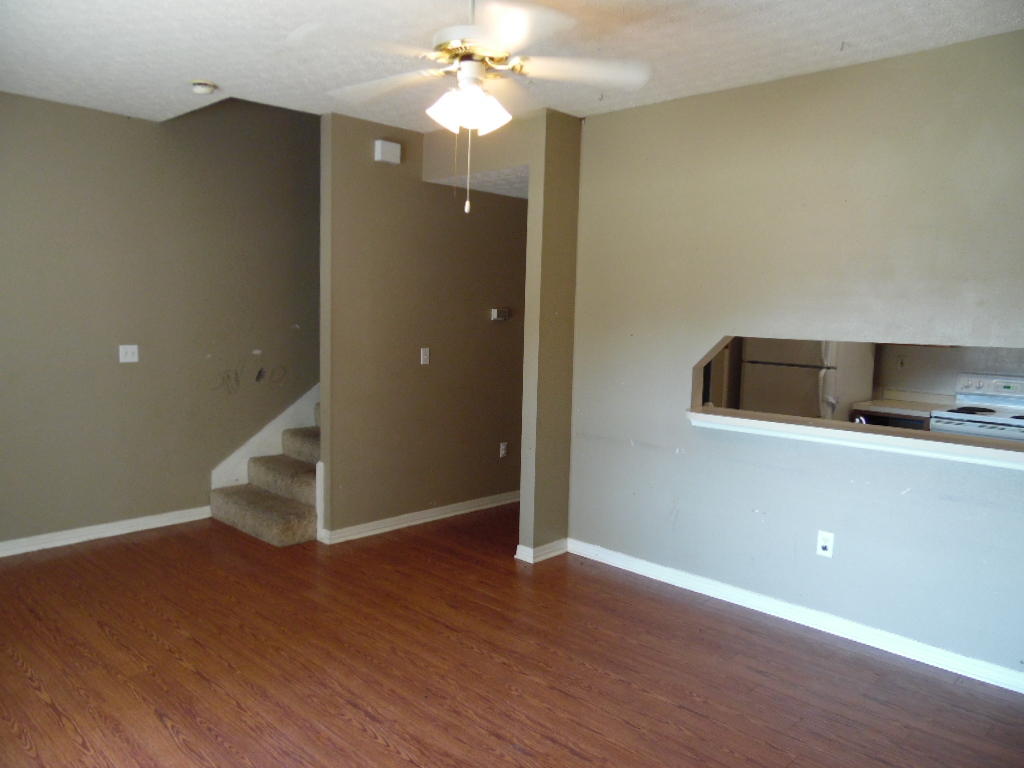 CHATELAINE ESTATES S/D - Residential