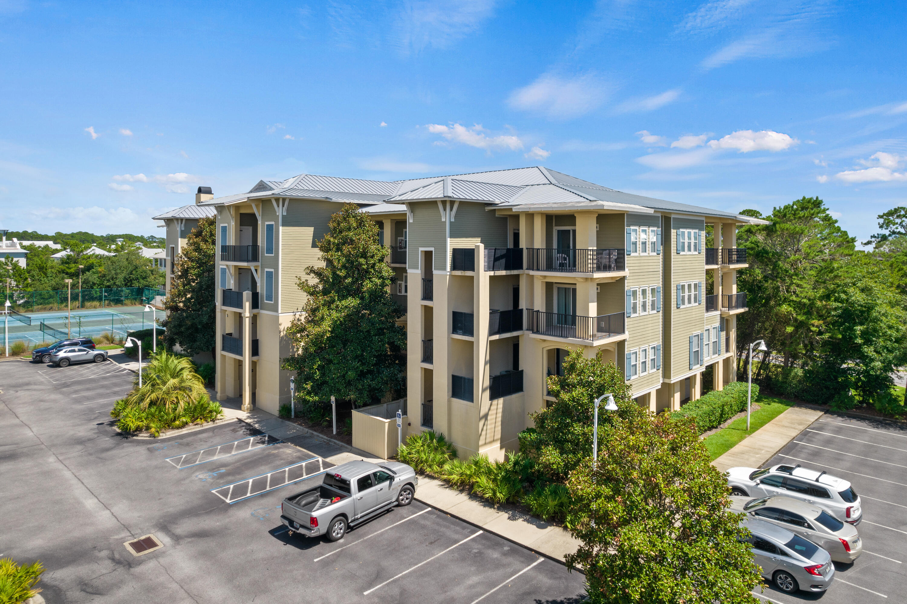 PRESERVE PLACE - Residential