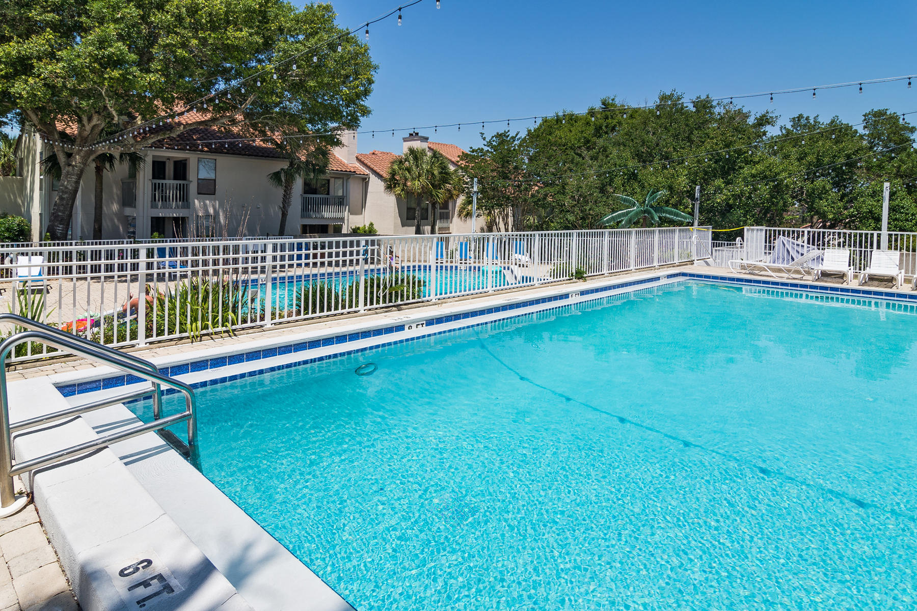 Tops'l Beach Manor - Residential