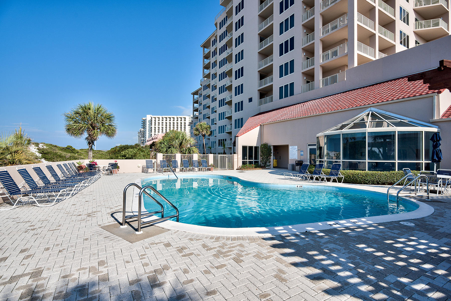 Tops'l Beach Manor - Residential