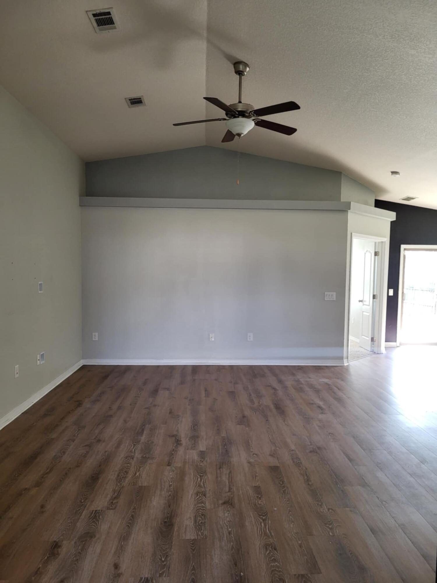 Duncan Ridge First Addition - Residential Lease