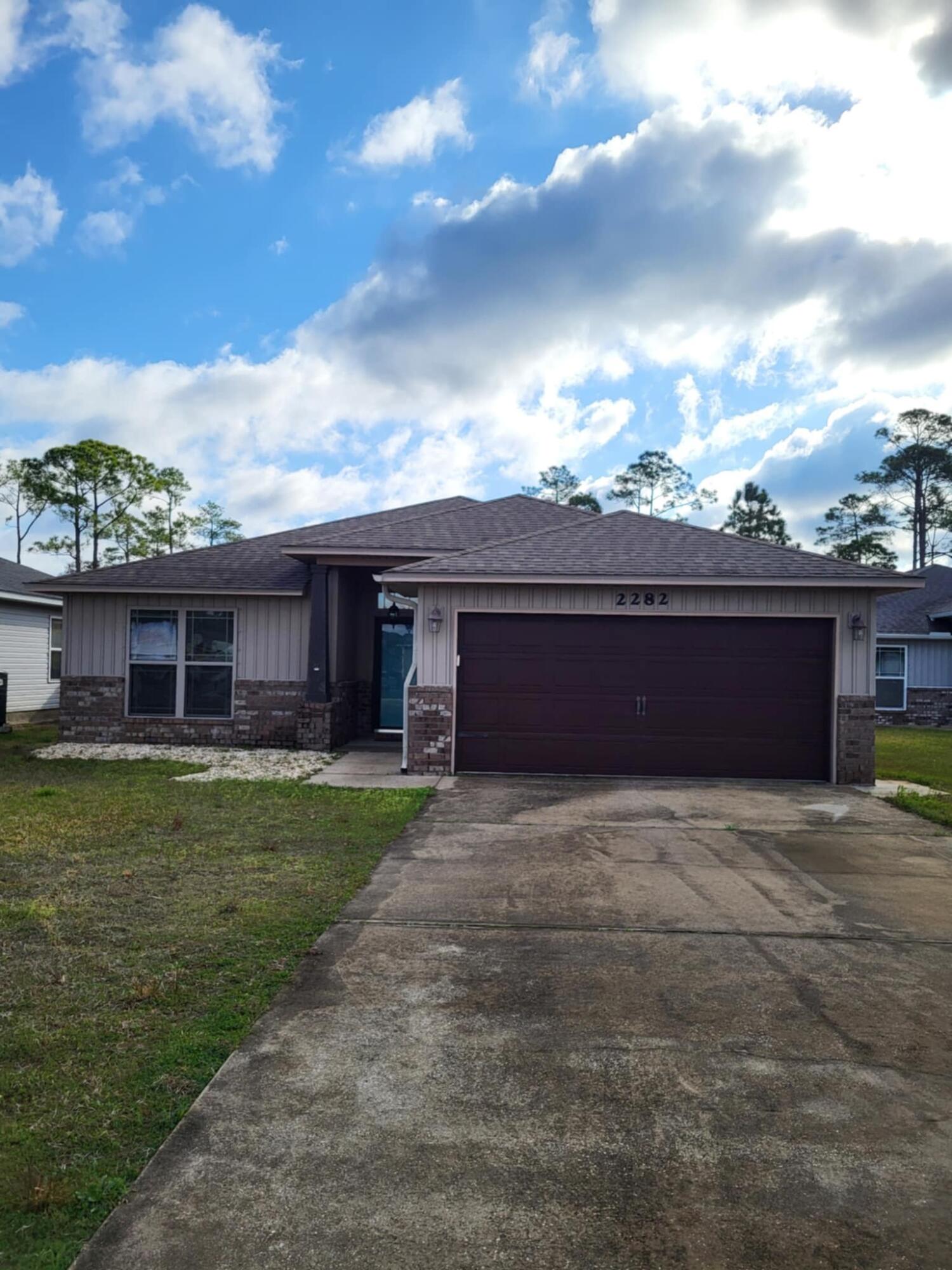 Duncan Ridge First Addition - Residential Lease