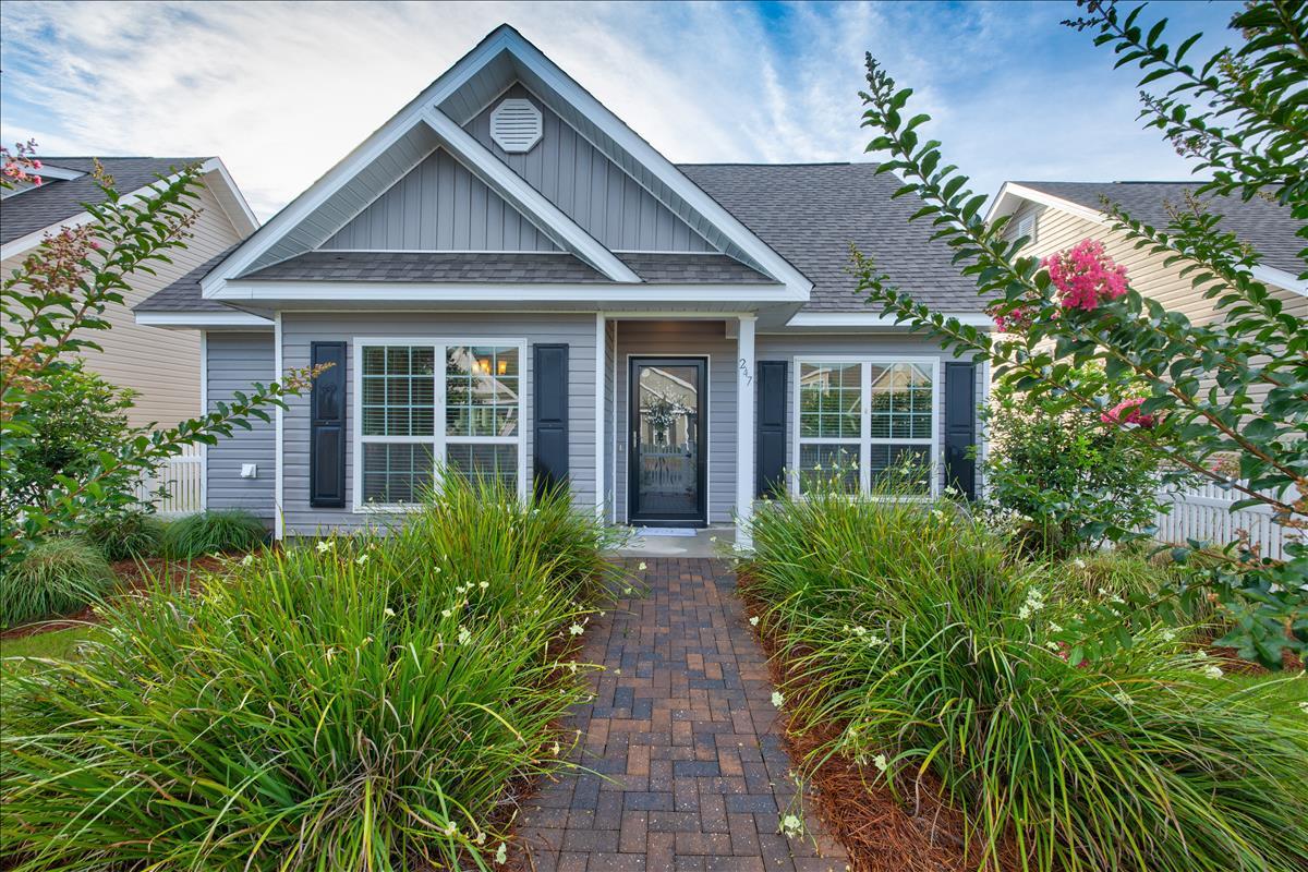 LOT 120 SCHOONER LANDING AT HAMMOCK BAY - Residential