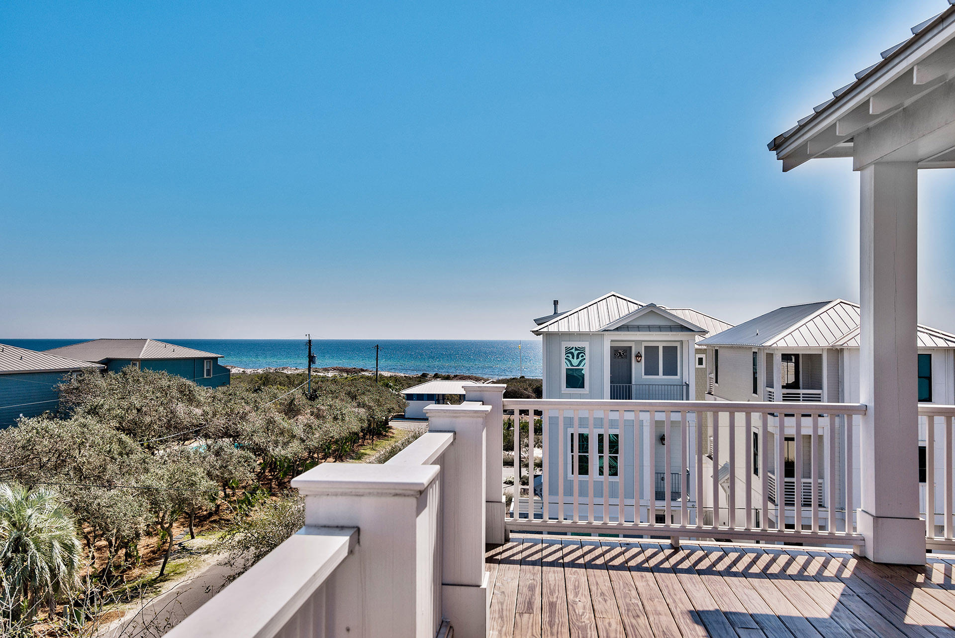 POMPANO PLACE - Residential