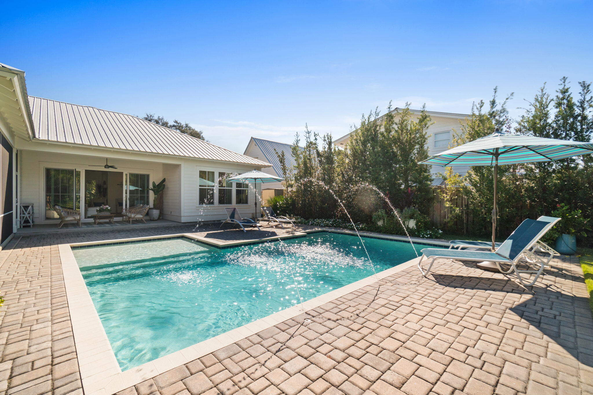 BLUE MOUNTAIN BEACH - Residential