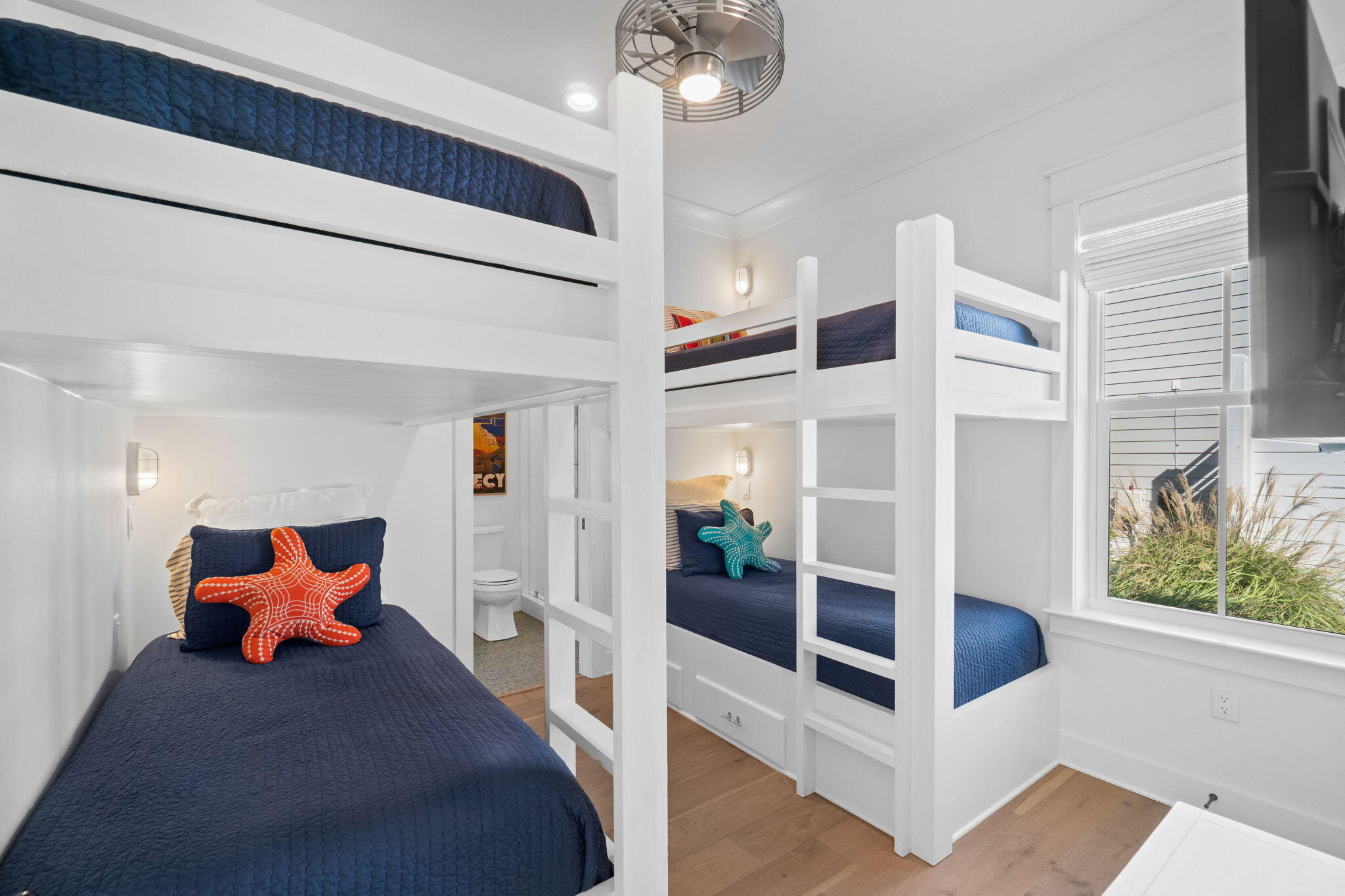 BLUE MOUNTAIN BEACH - Residential