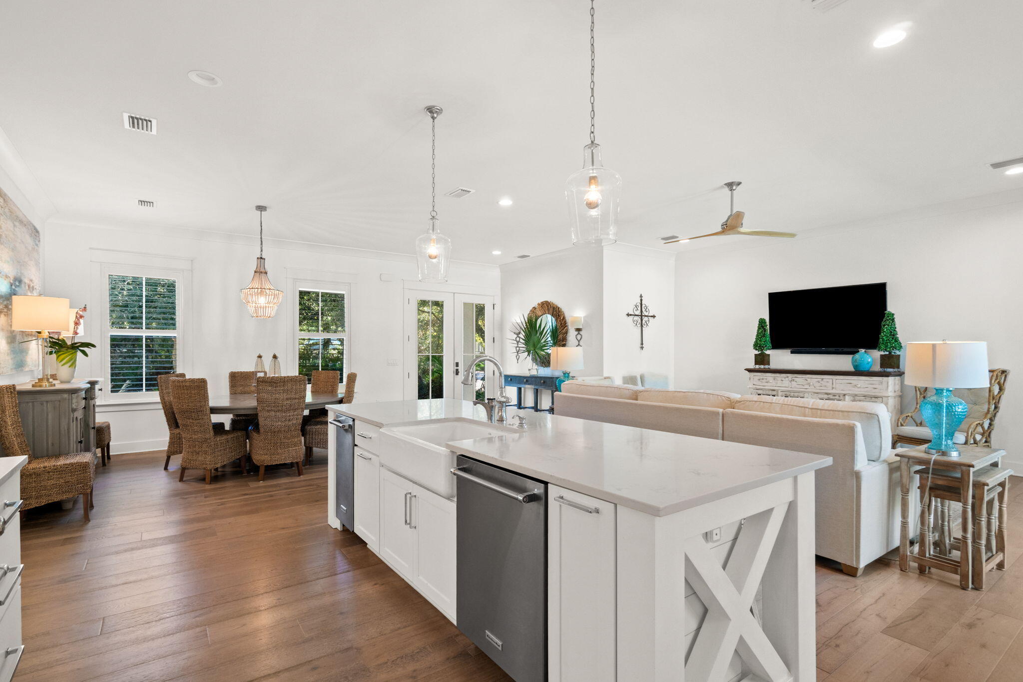 BLUE MOUNTAIN BEACH - Residential