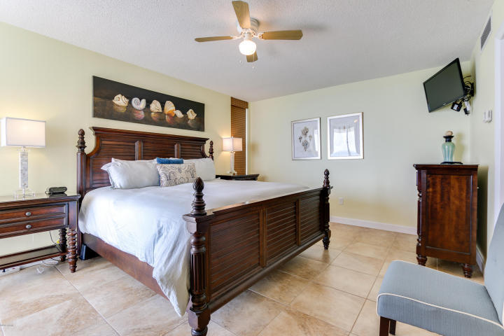 Long Beach Towers - Residential