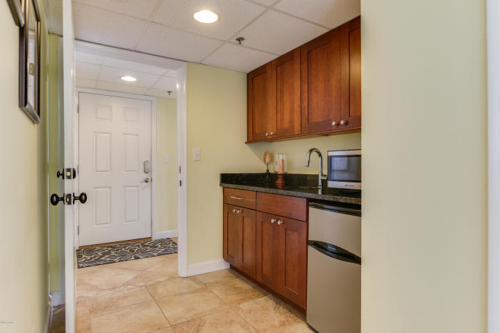 Long Beach Towers - Residential