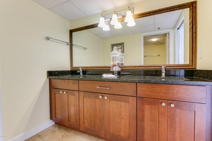 Long Beach Towers - Residential