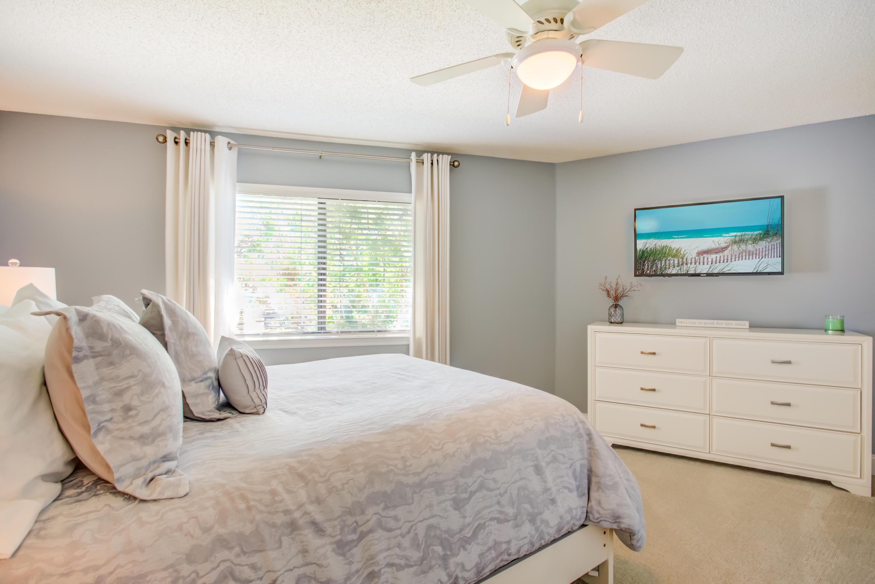 CRYSTAL VILLAGE 2 CONDO PH 2 - Residential