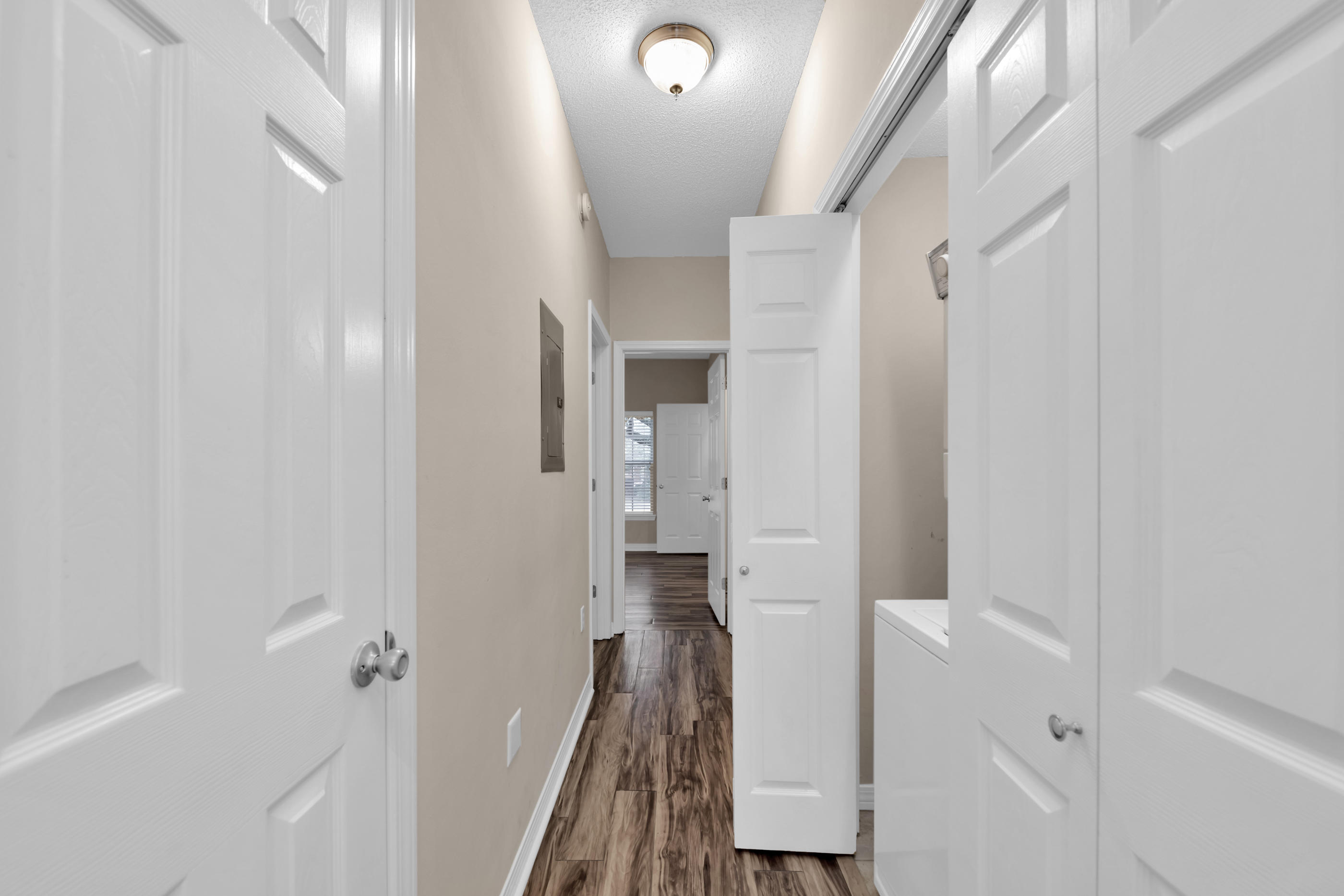 THE OAKS AT NICEVILLE - Residential Lease