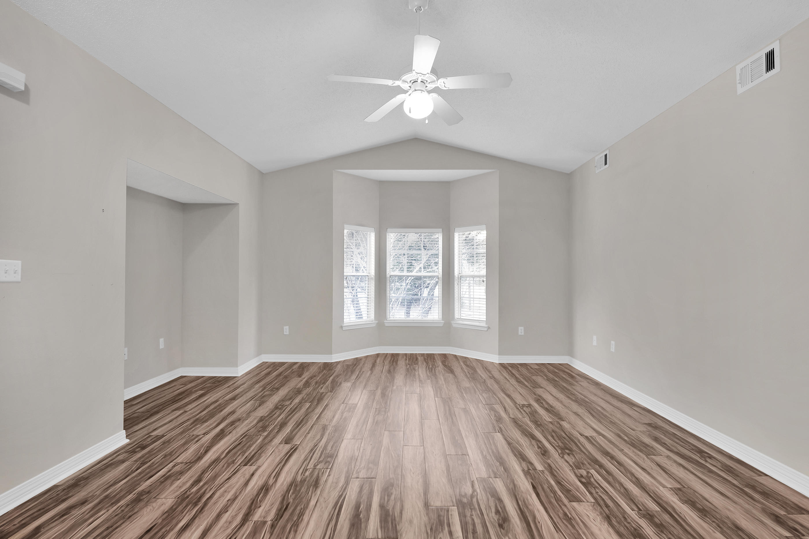 THE OAKS AT NICEVILLE - Residential Lease