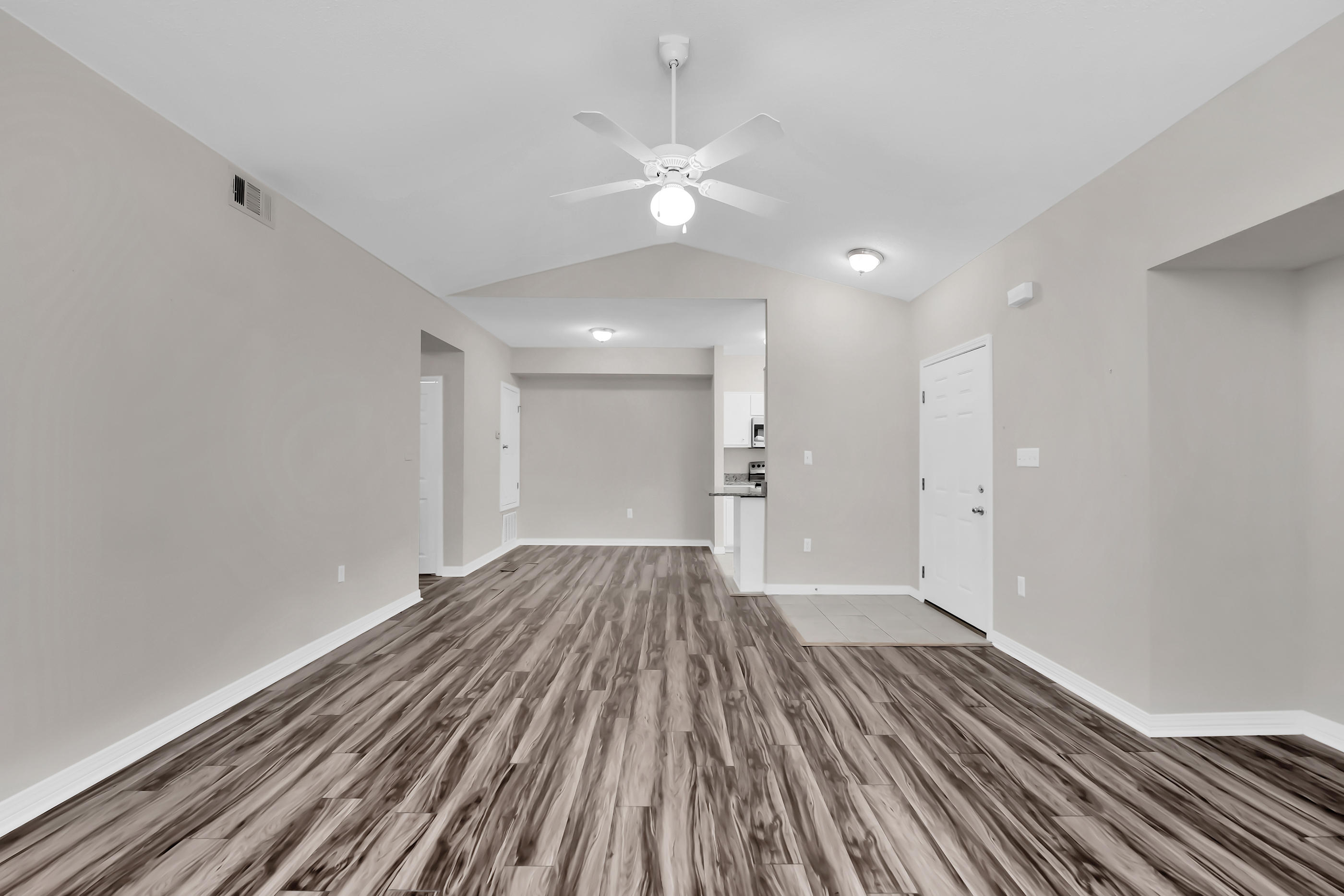 THE OAKS AT NICEVILLE - Residential Lease