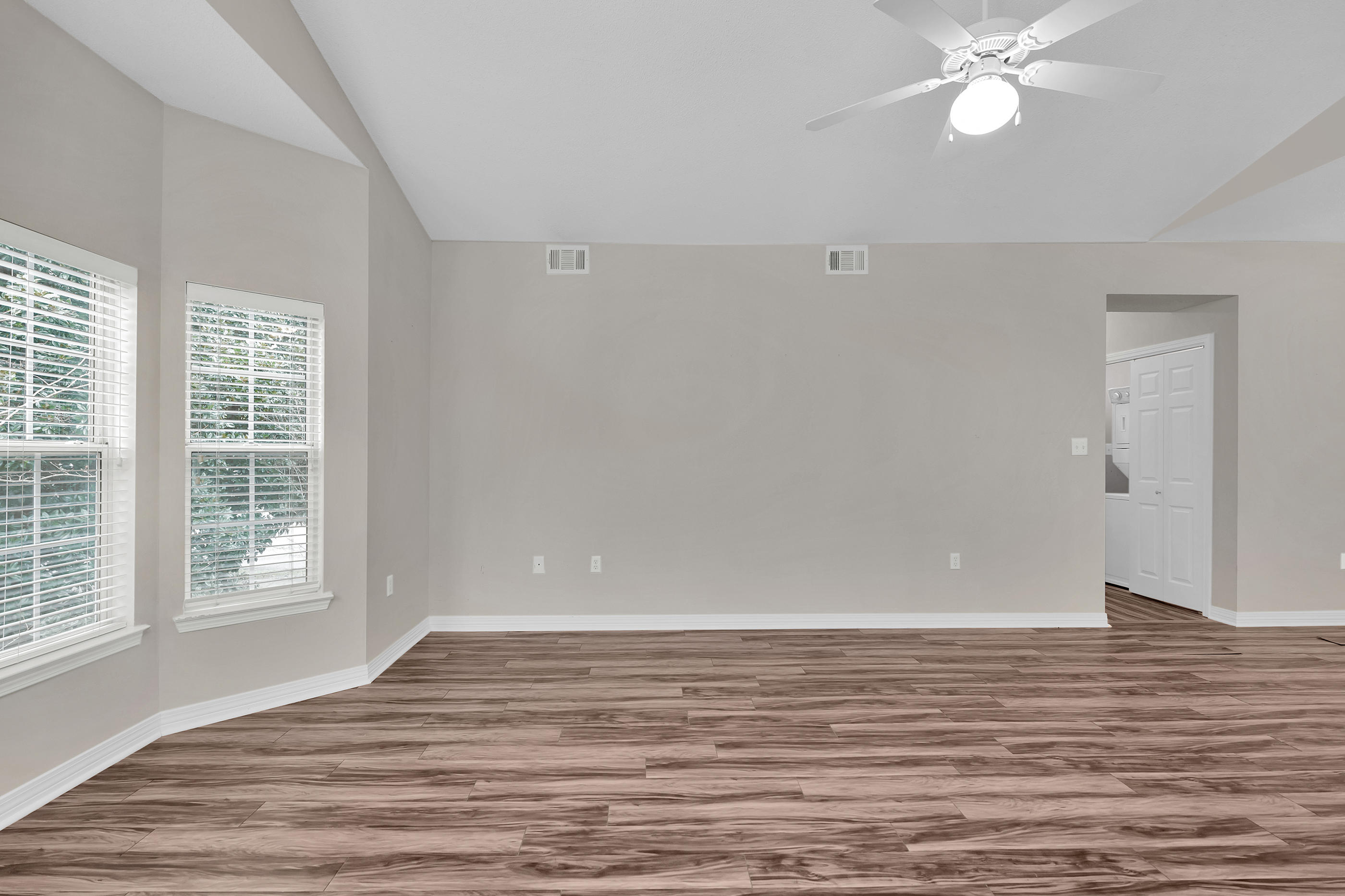 THE OAKS AT NICEVILLE - Residential Lease