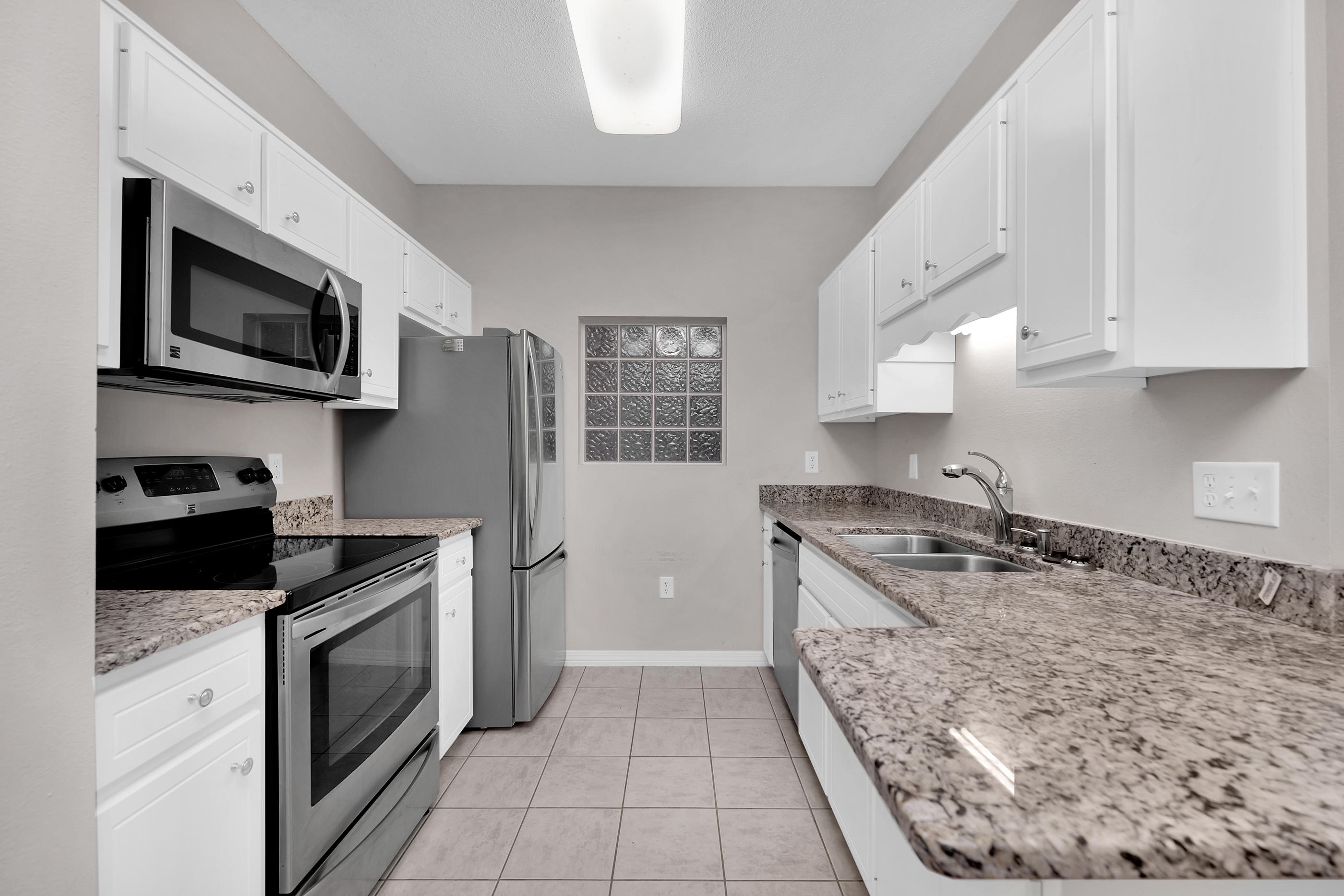 THE OAKS AT NICEVILLE - Residential Lease