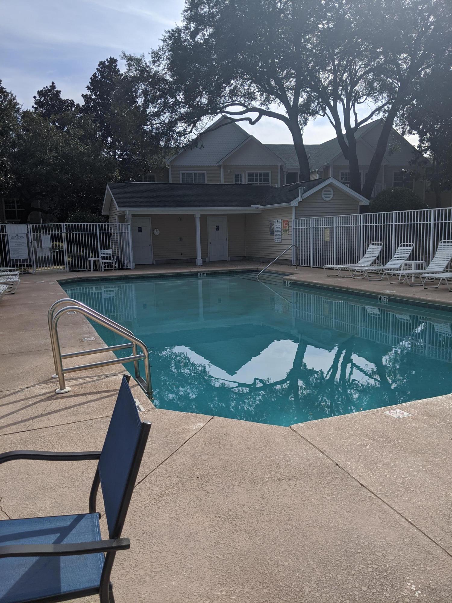 THE OAKS AT NICEVILLE - Residential Lease