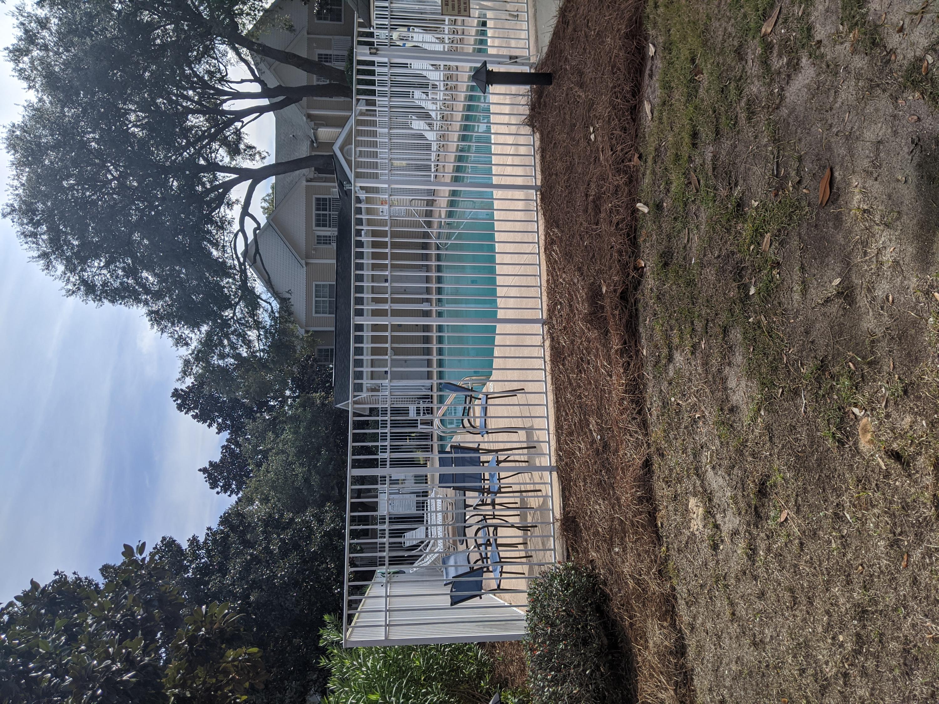 THE OAKS AT NICEVILLE - Residential Lease