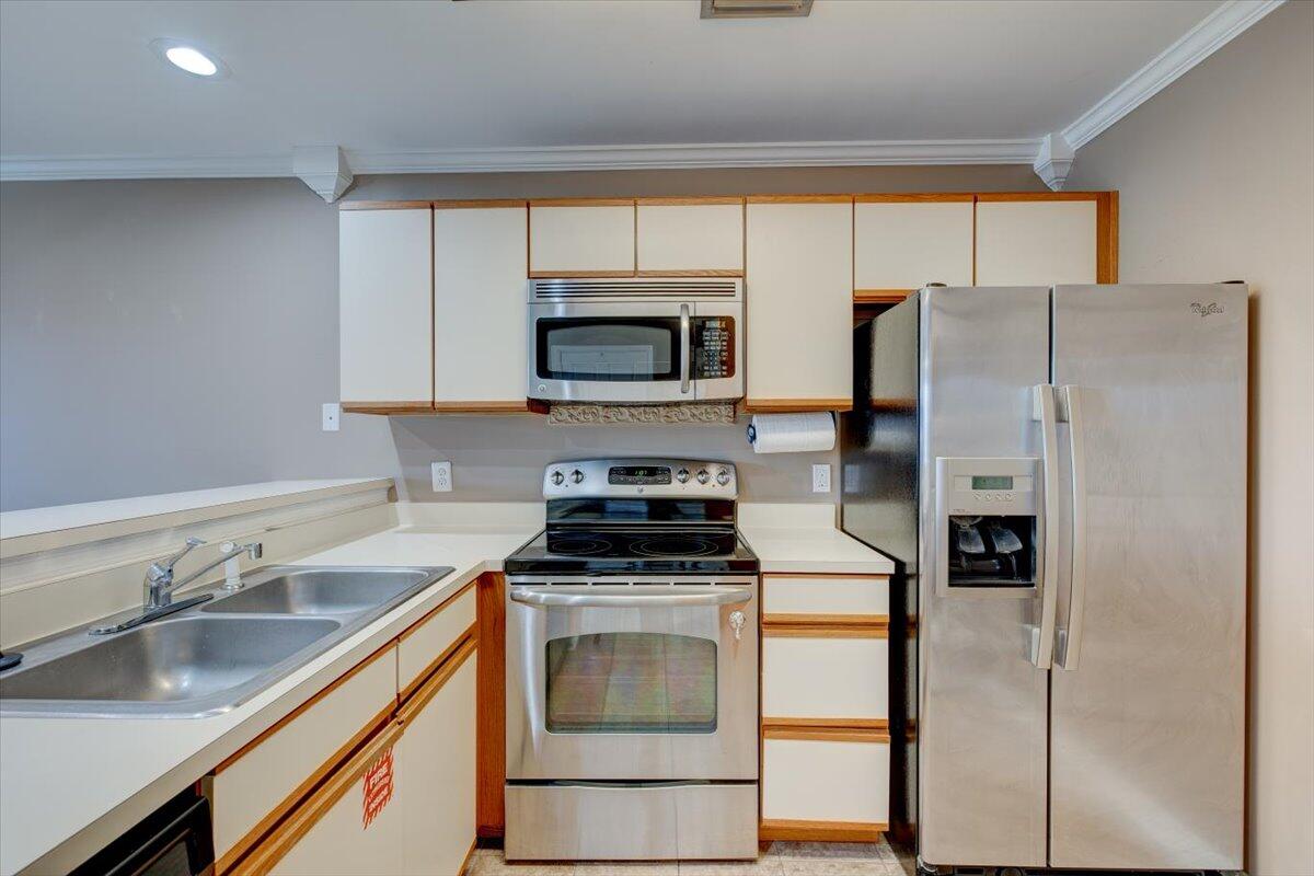 SEASCAPE CONDO PHASE 7 - Residential