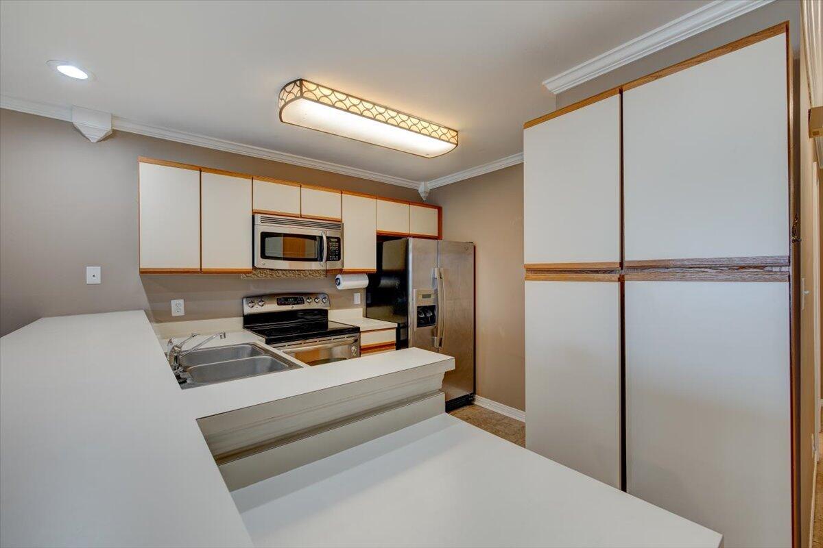 SEASCAPE CONDO PHASE 7 - Residential