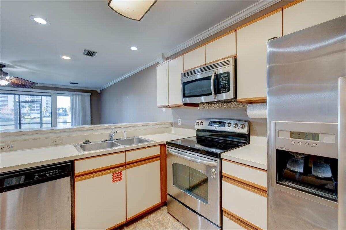 SEASCAPE CONDO PHASE 7 - Residential