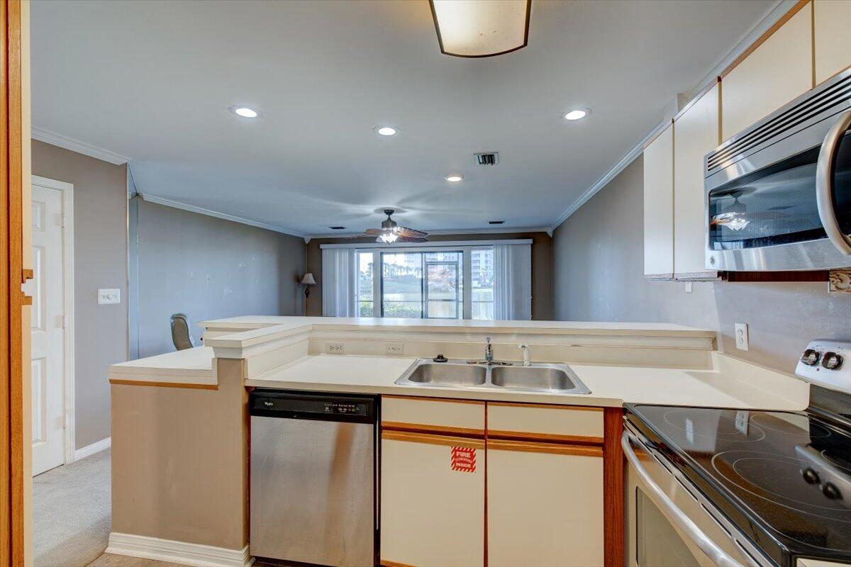 SEASCAPE CONDO PHASE 7 - Residential