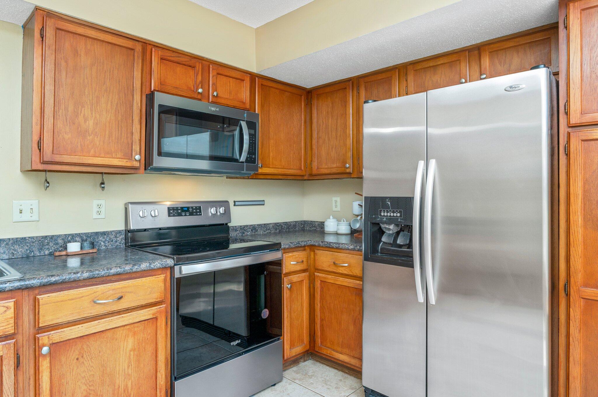 CANTERBURY WOODS 1ST ADDN - Residential