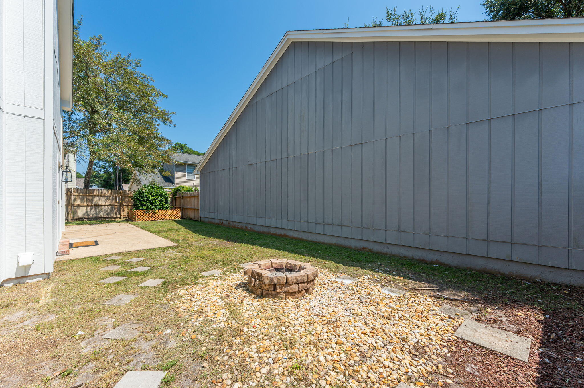 CANTERBURY WOODS 1ST ADDN - Residential