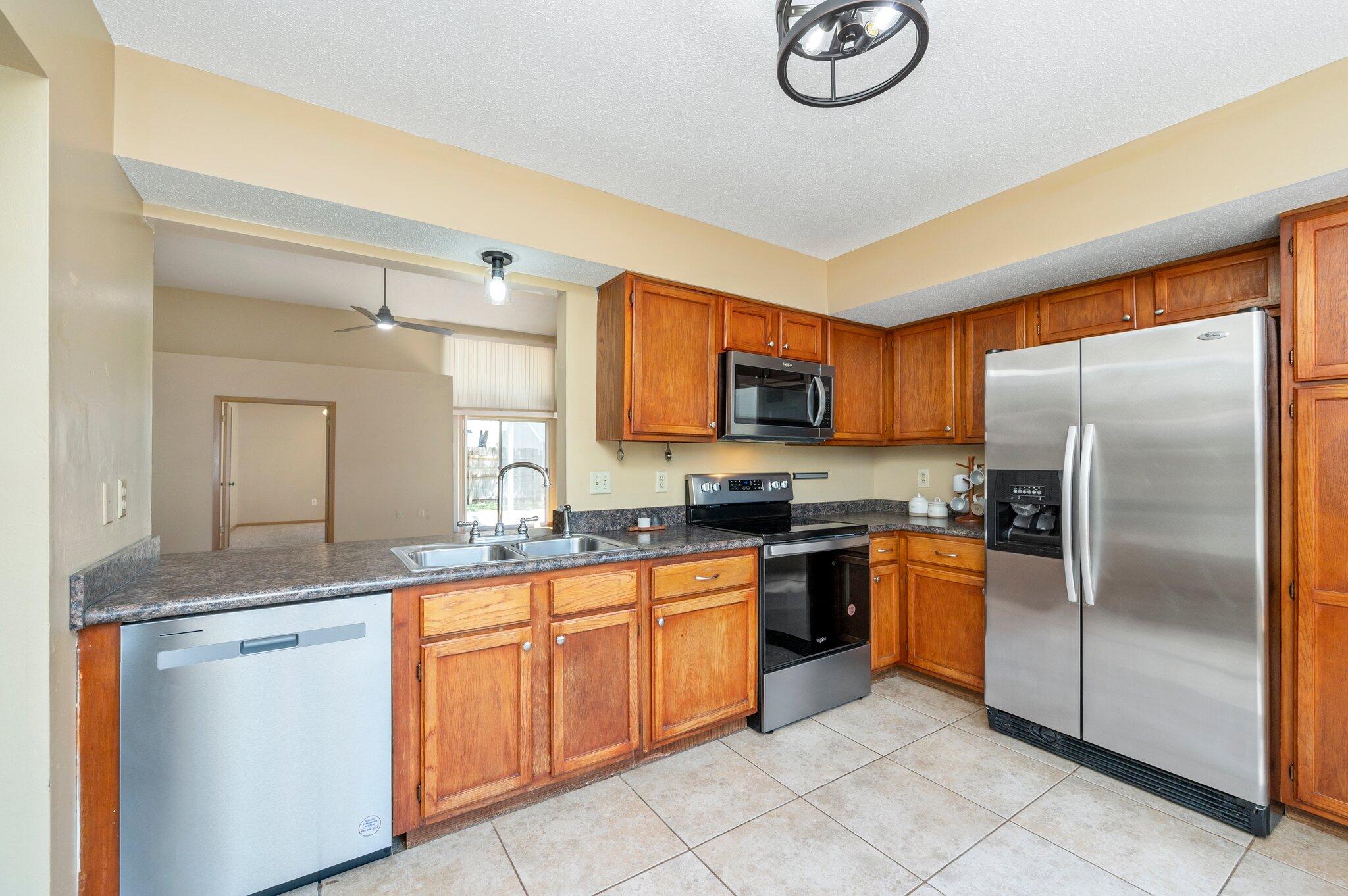 CANTERBURY WOODS 1ST ADDN - Residential