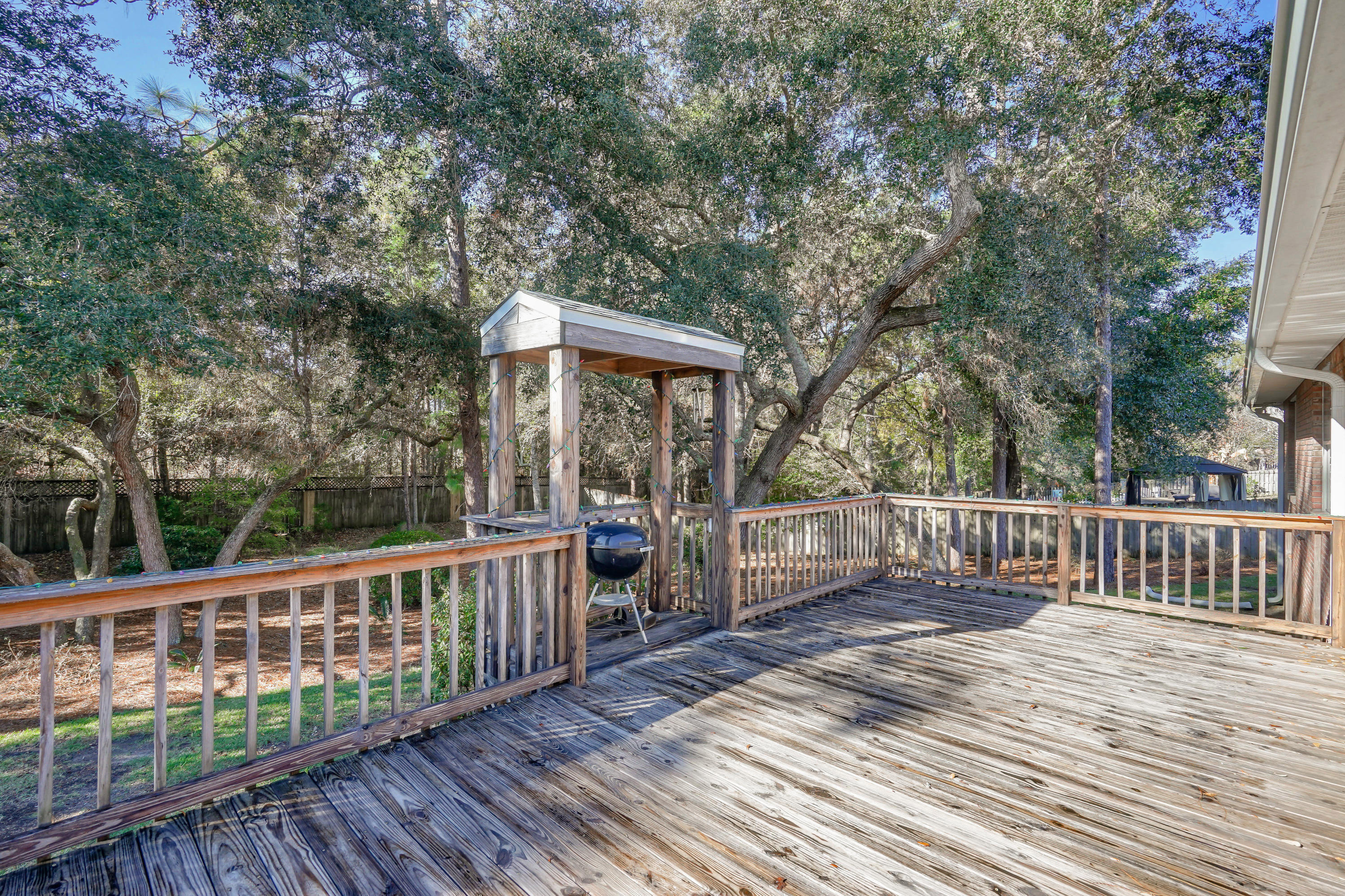 Rocky Bayou Estates - Residential